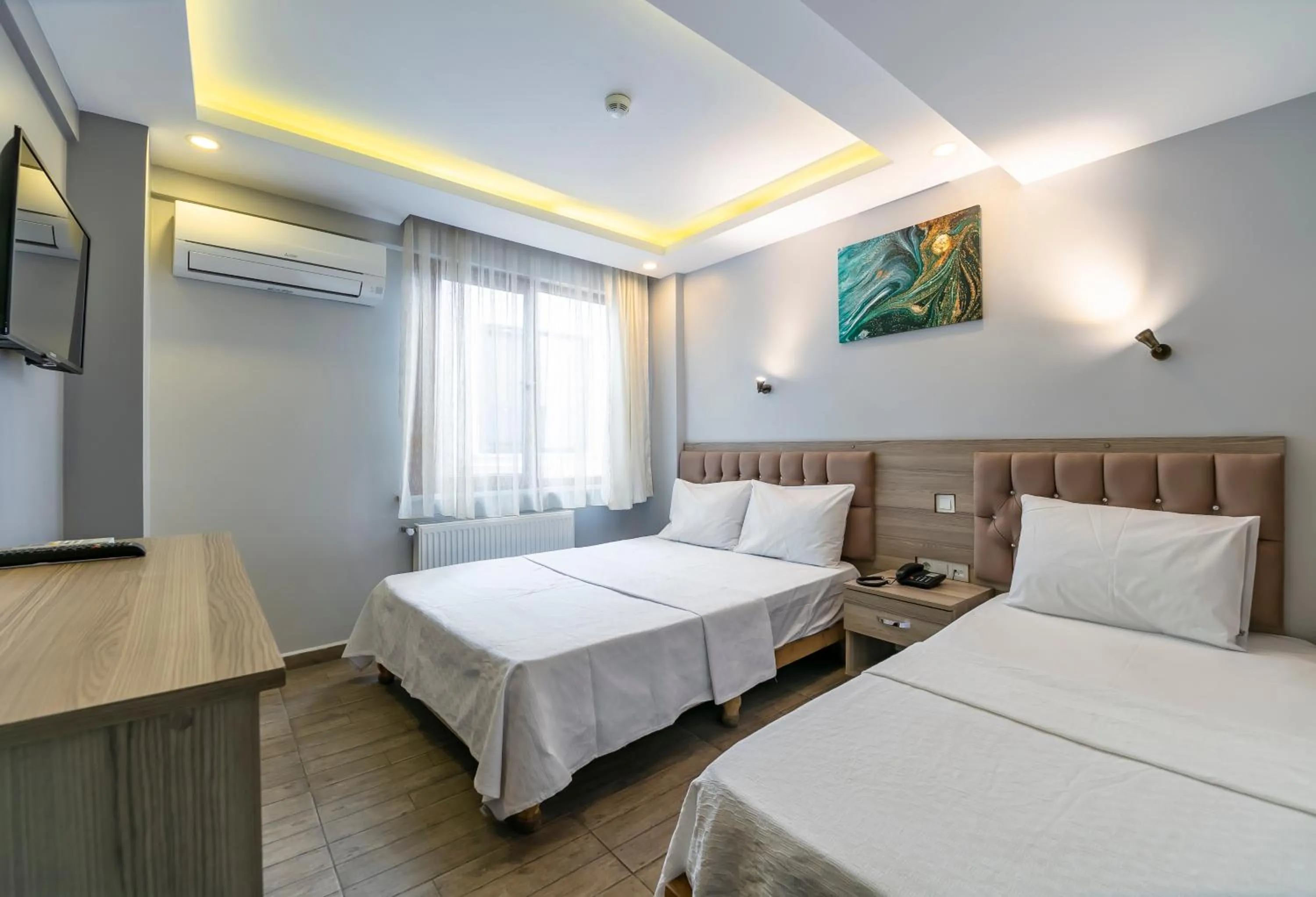 Photo of the whole room, Bed in Gul Otel