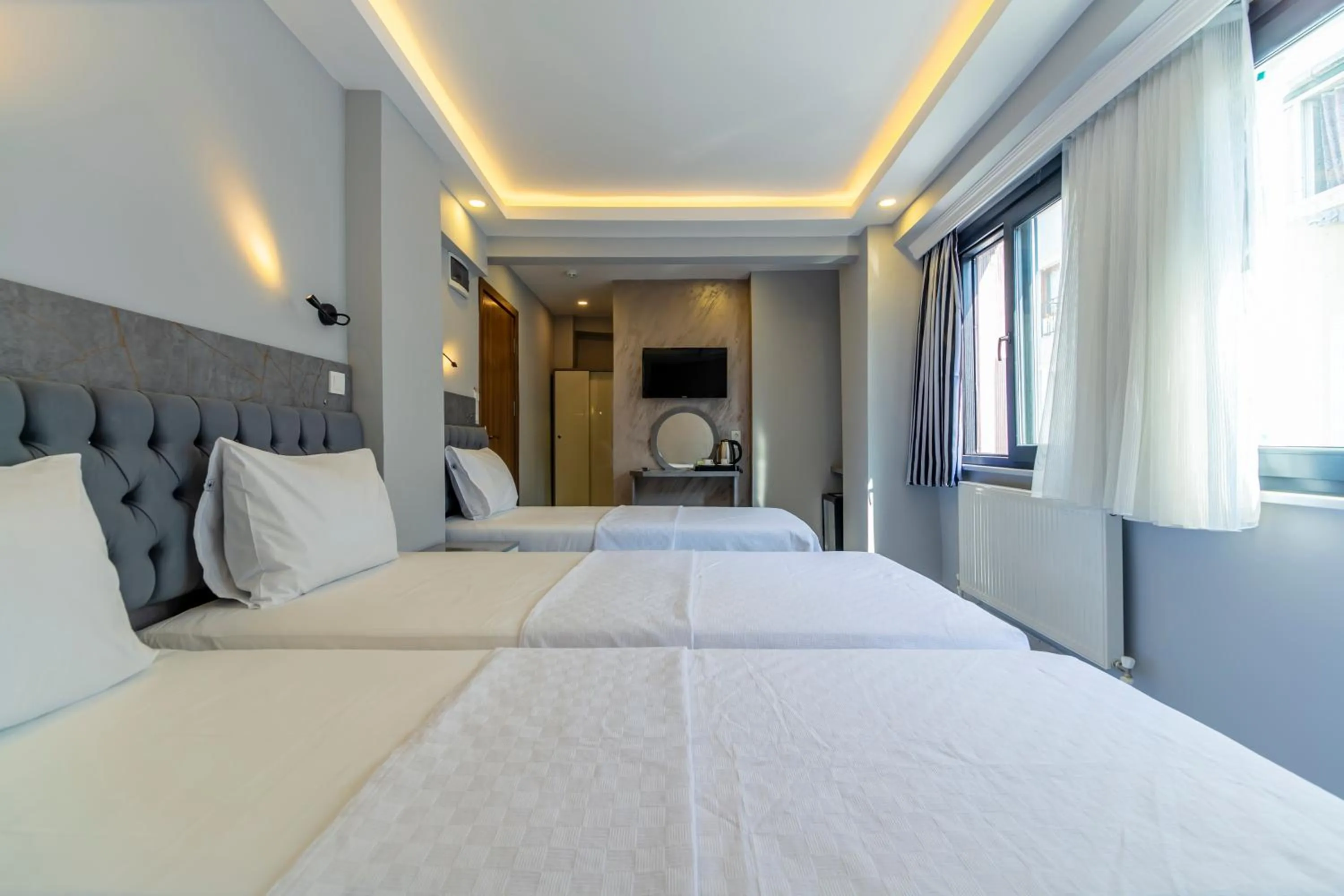 Photo of the whole room, Bed in Gul Otel