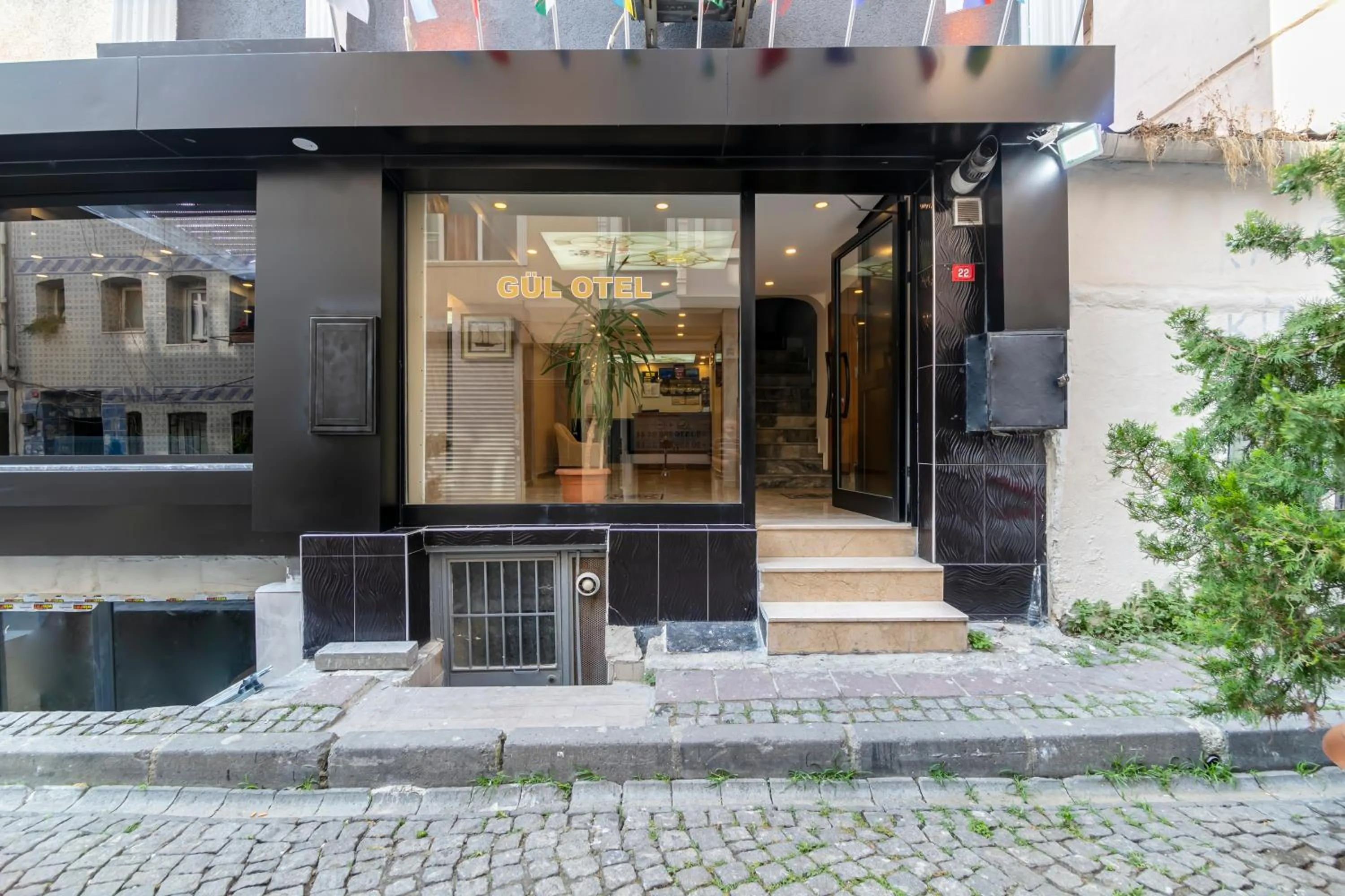 Facade/entrance in Gul Otel