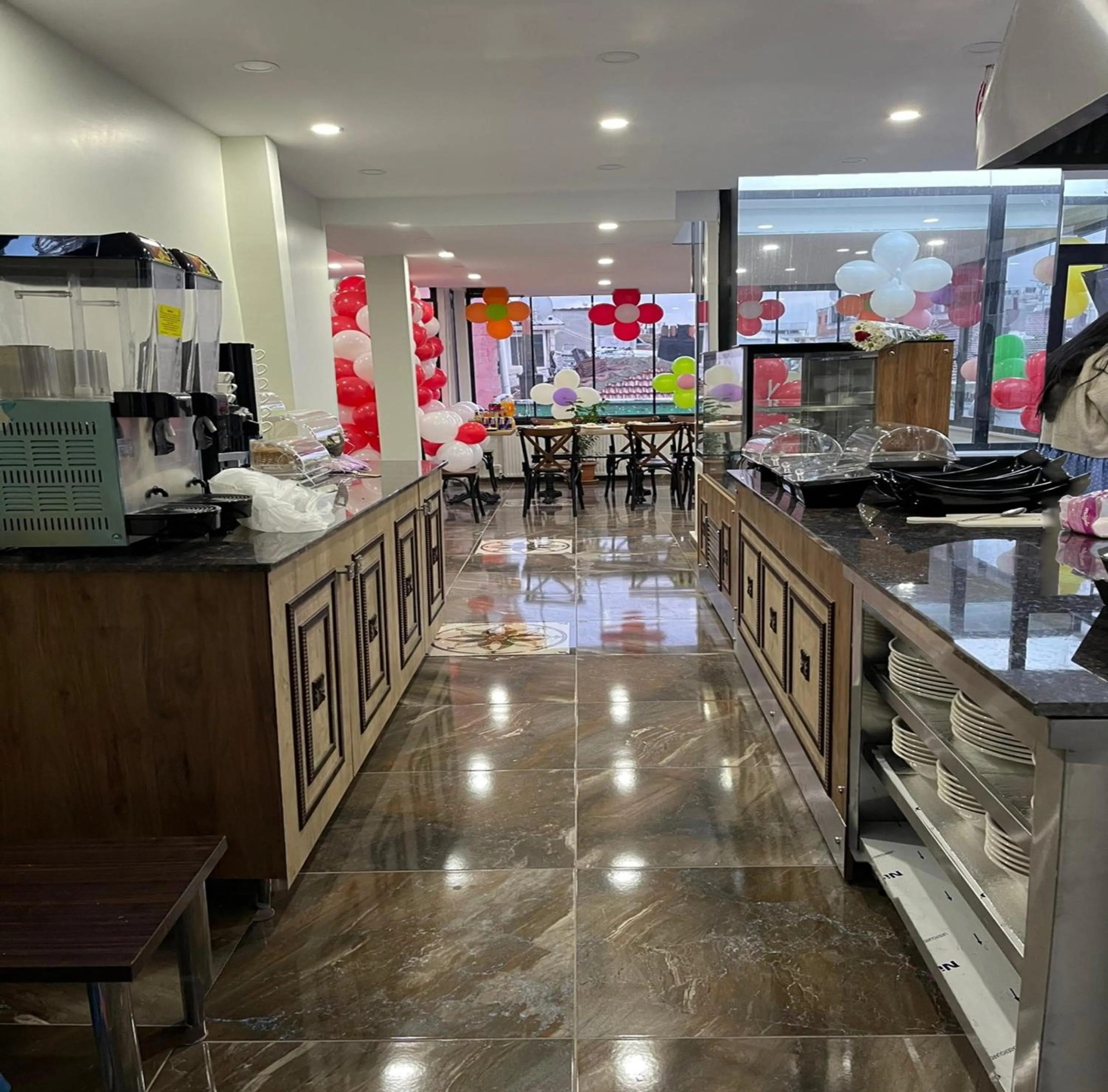 Restaurant/places to eat in Gul Otel