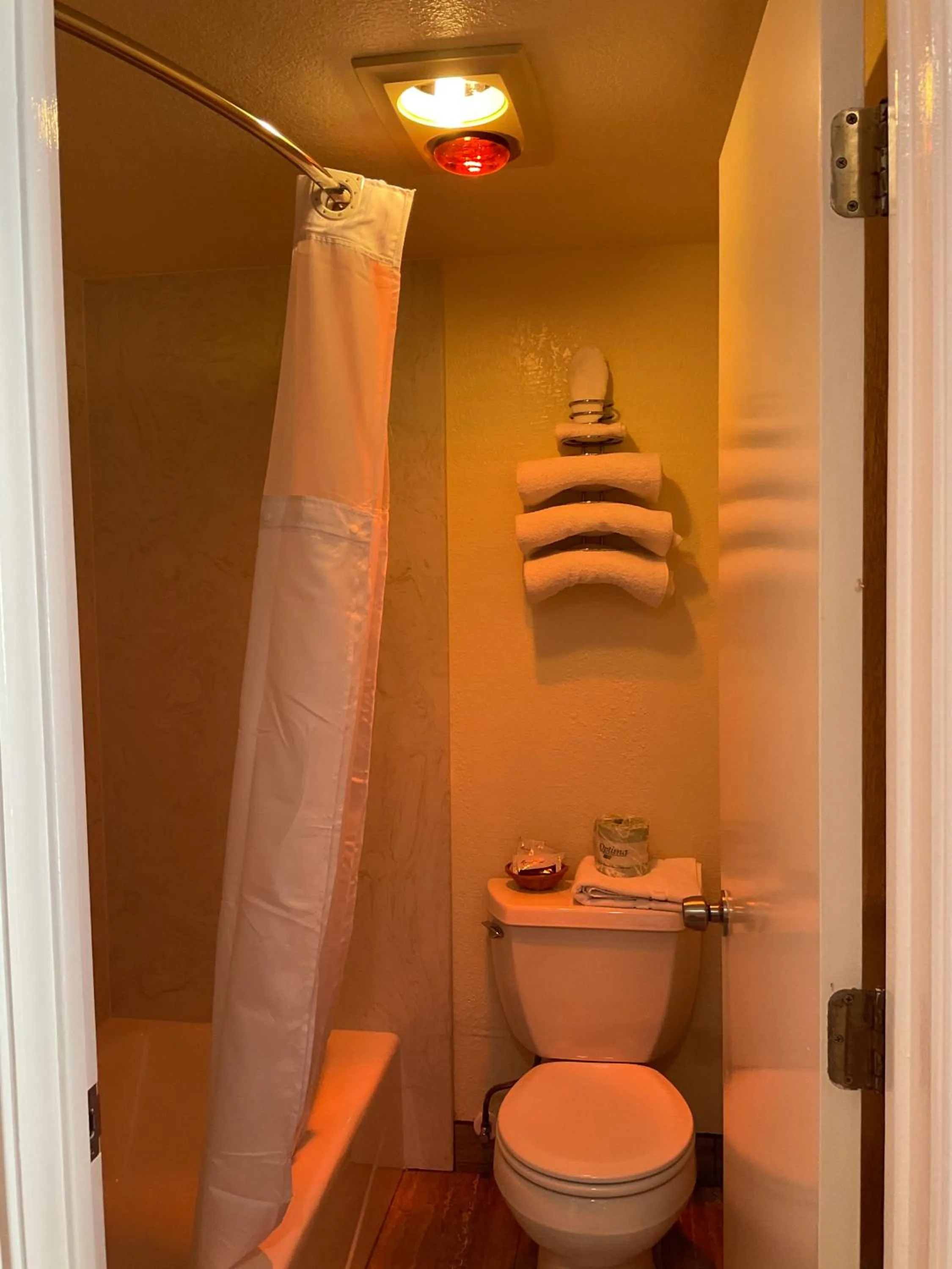 Bathroom in Budget Motel