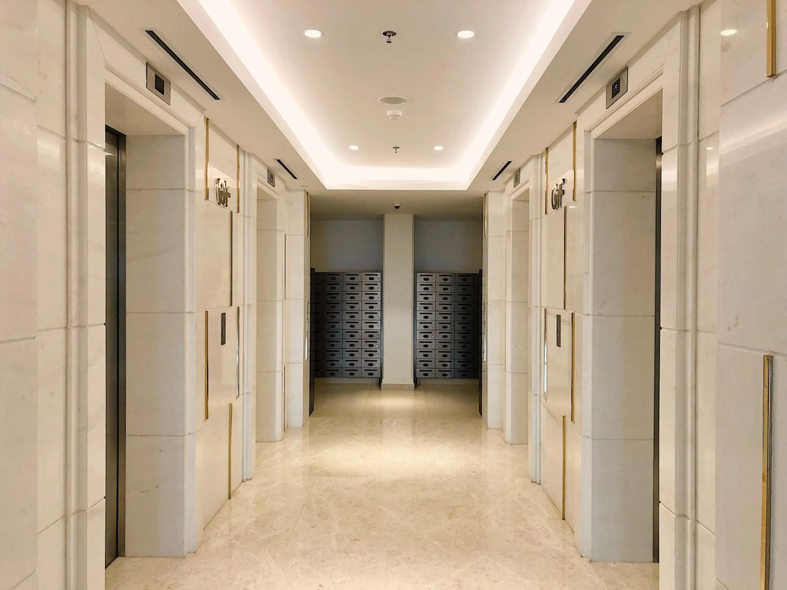 Lobby or reception in Gold Coast PIK Sea View Apartments by LongeSuites