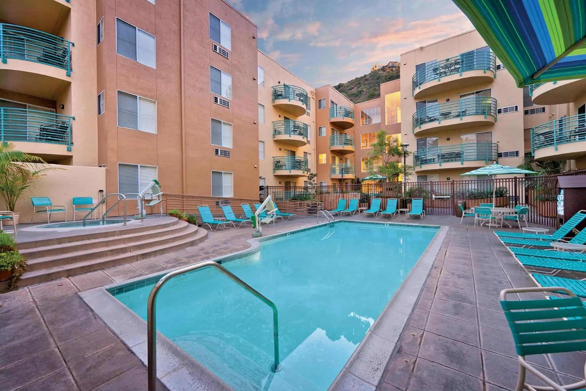 Swimming pool in WorldMark San Diego – Mission Valley
