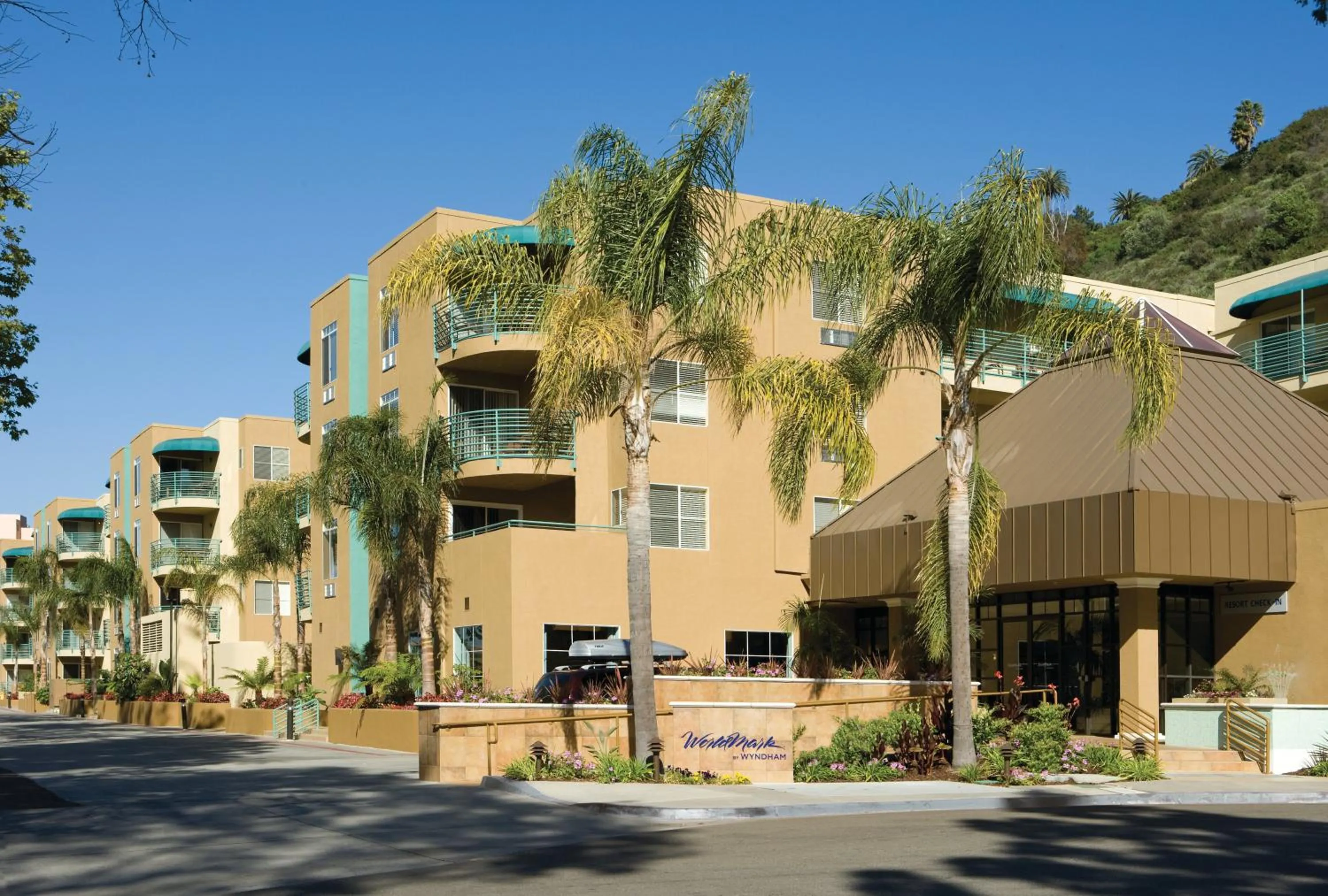 Property building in WorldMark San Diego – Mission Valley