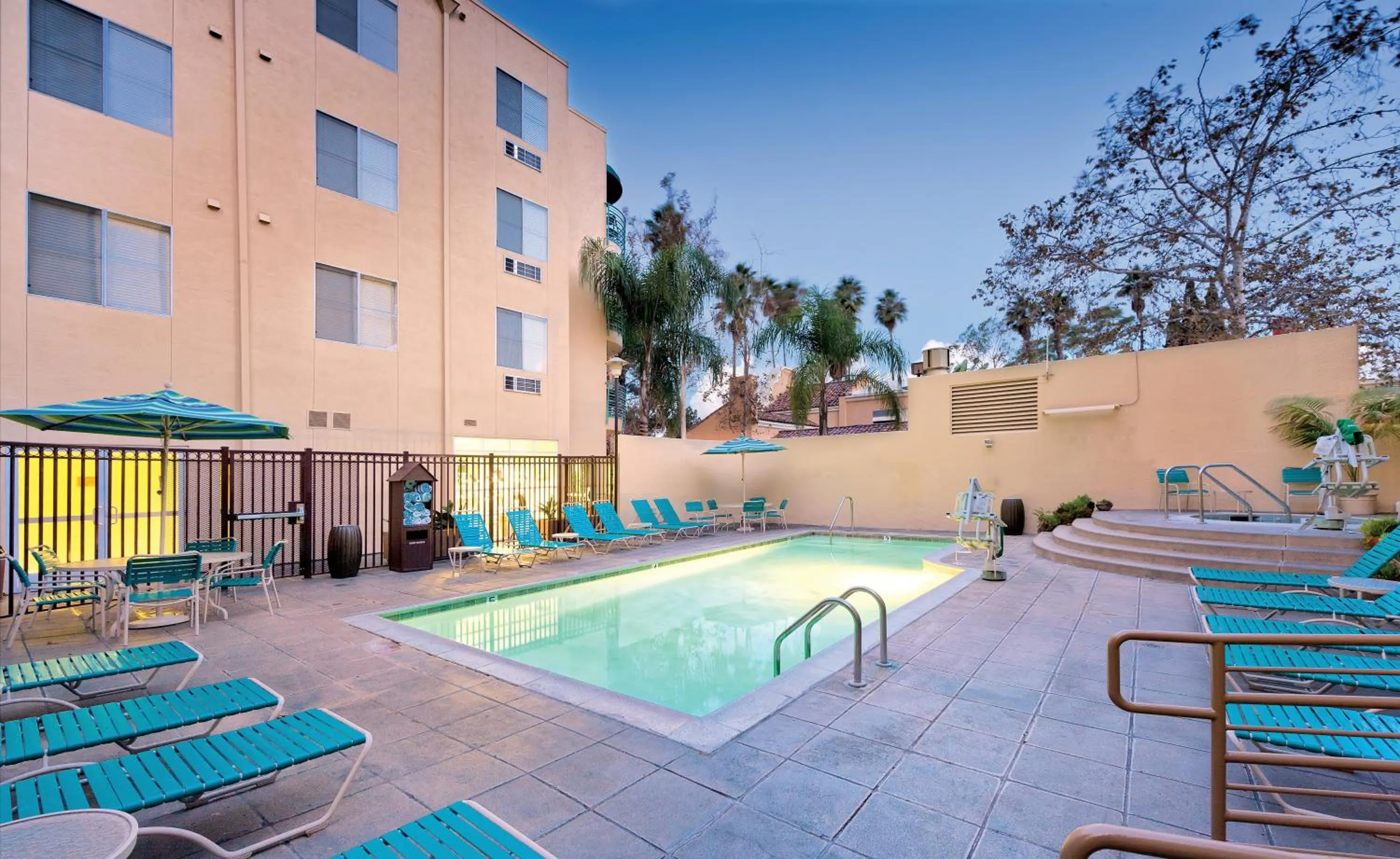 Swimming pool in WorldMark San Diego – Mission Valley
