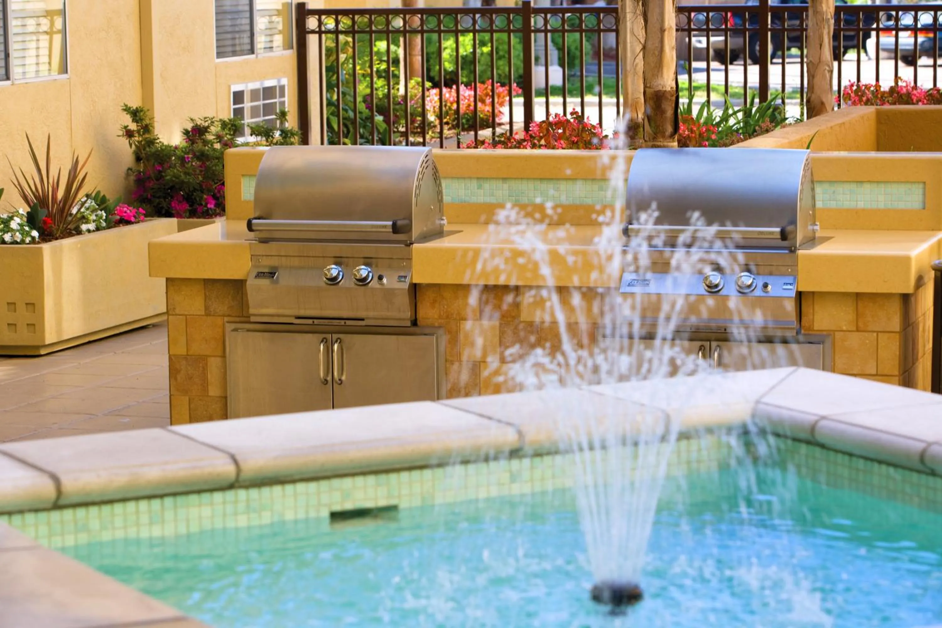 Property building in WorldMark San Diego – Mission Valley