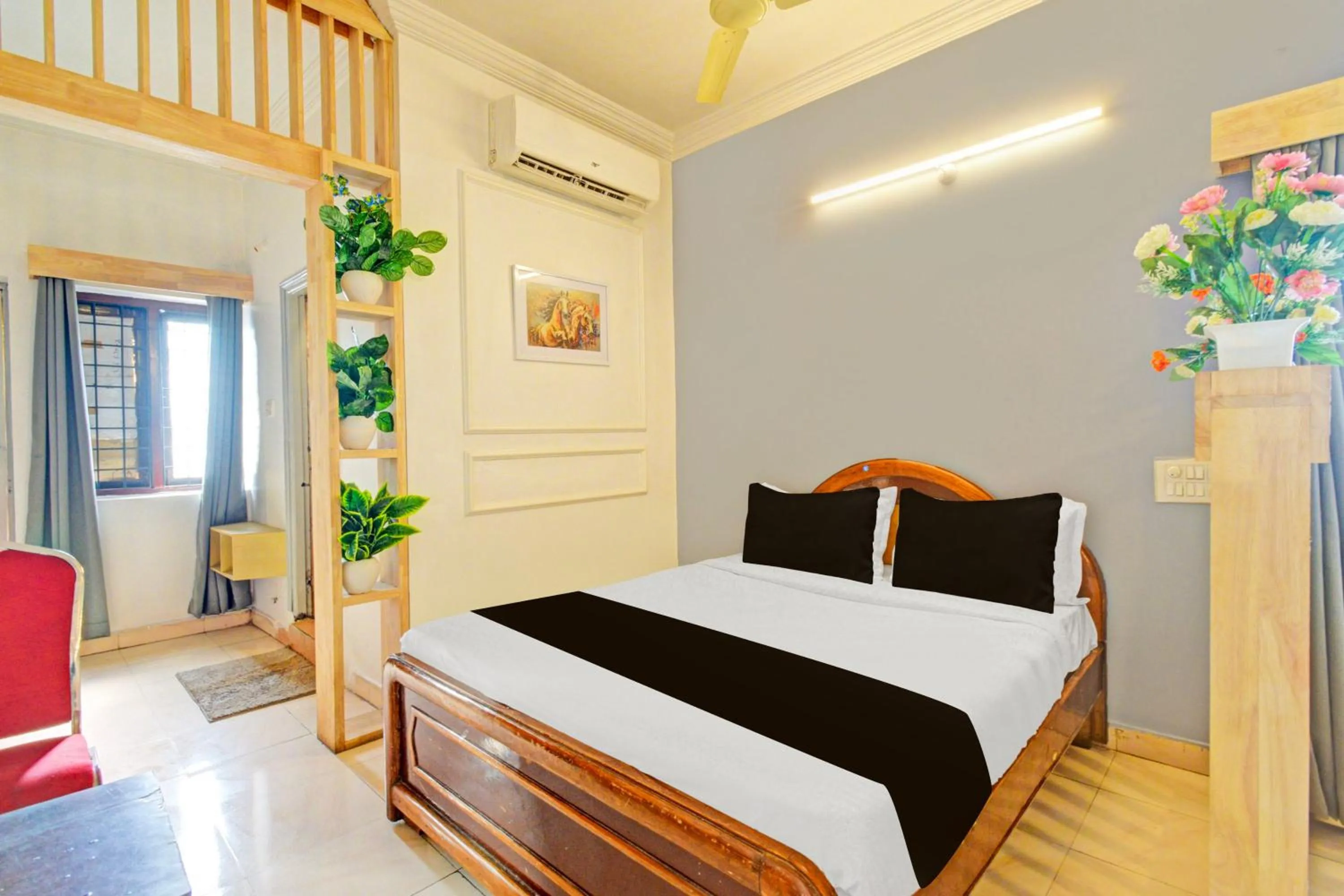 Bedroom in Hotel O Sahasra Residency Near Nexus Hyderabad