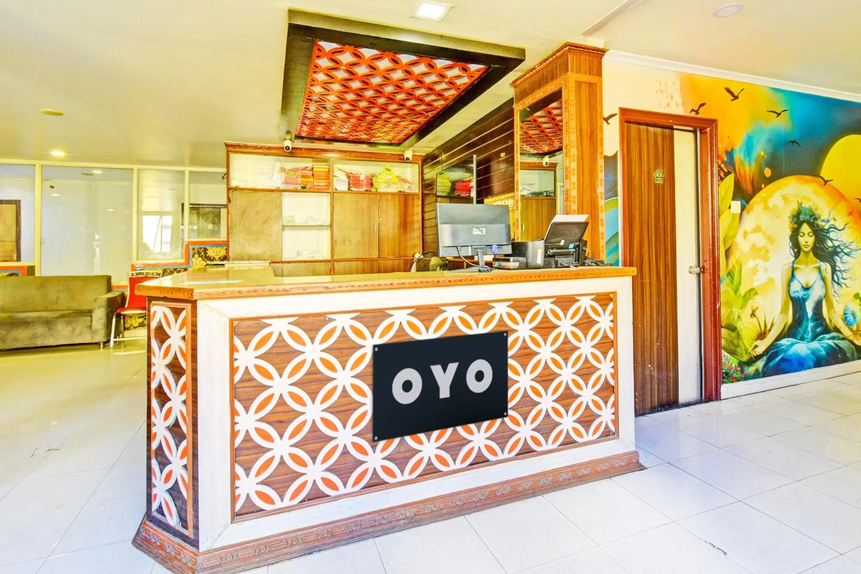 Lobby or reception in Hotel O Sahasra Residency Near Nexus Hyderabad