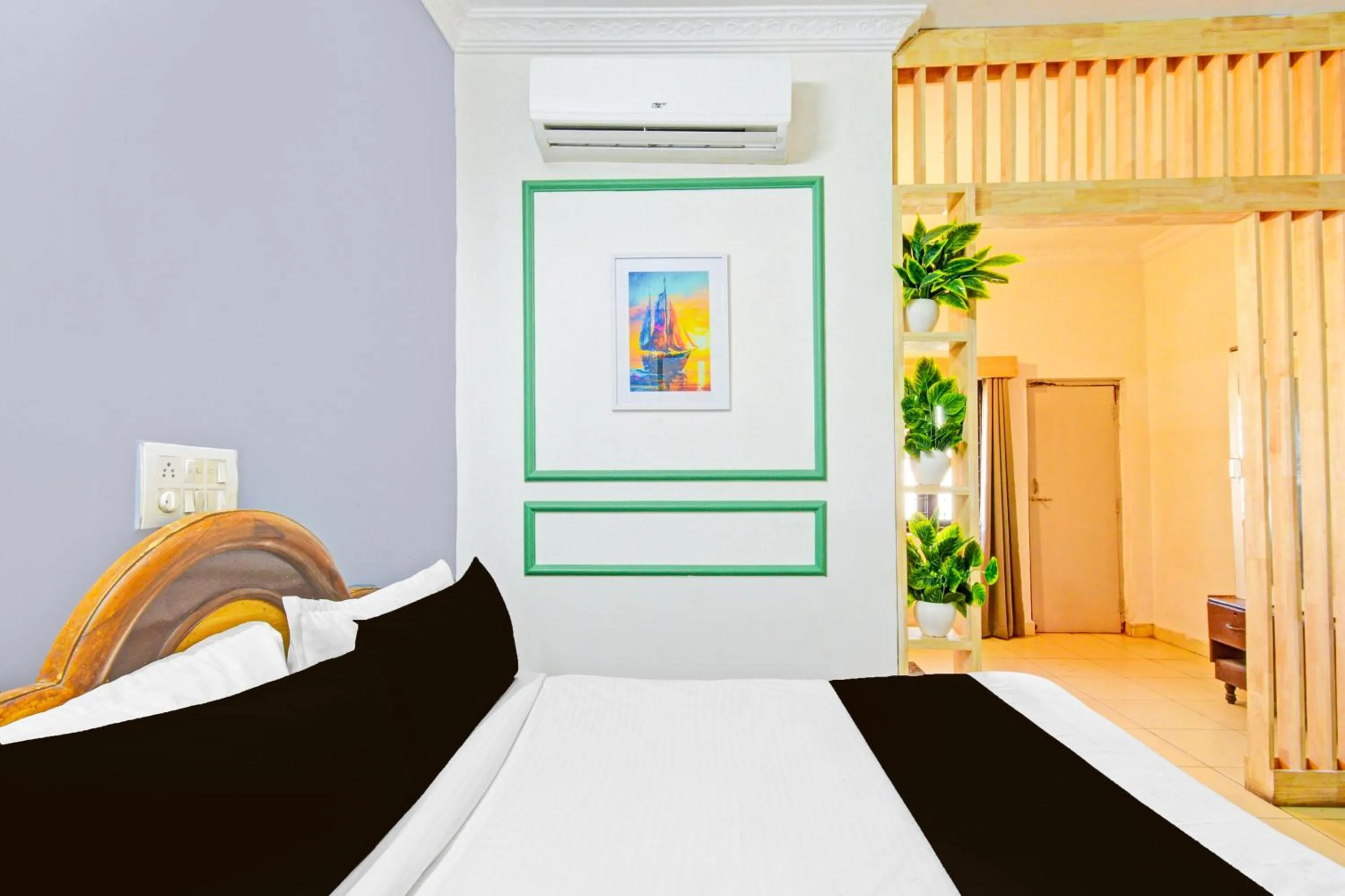 Bedroom in Hotel O Sahasra Residency Near Nexus Hyderabad