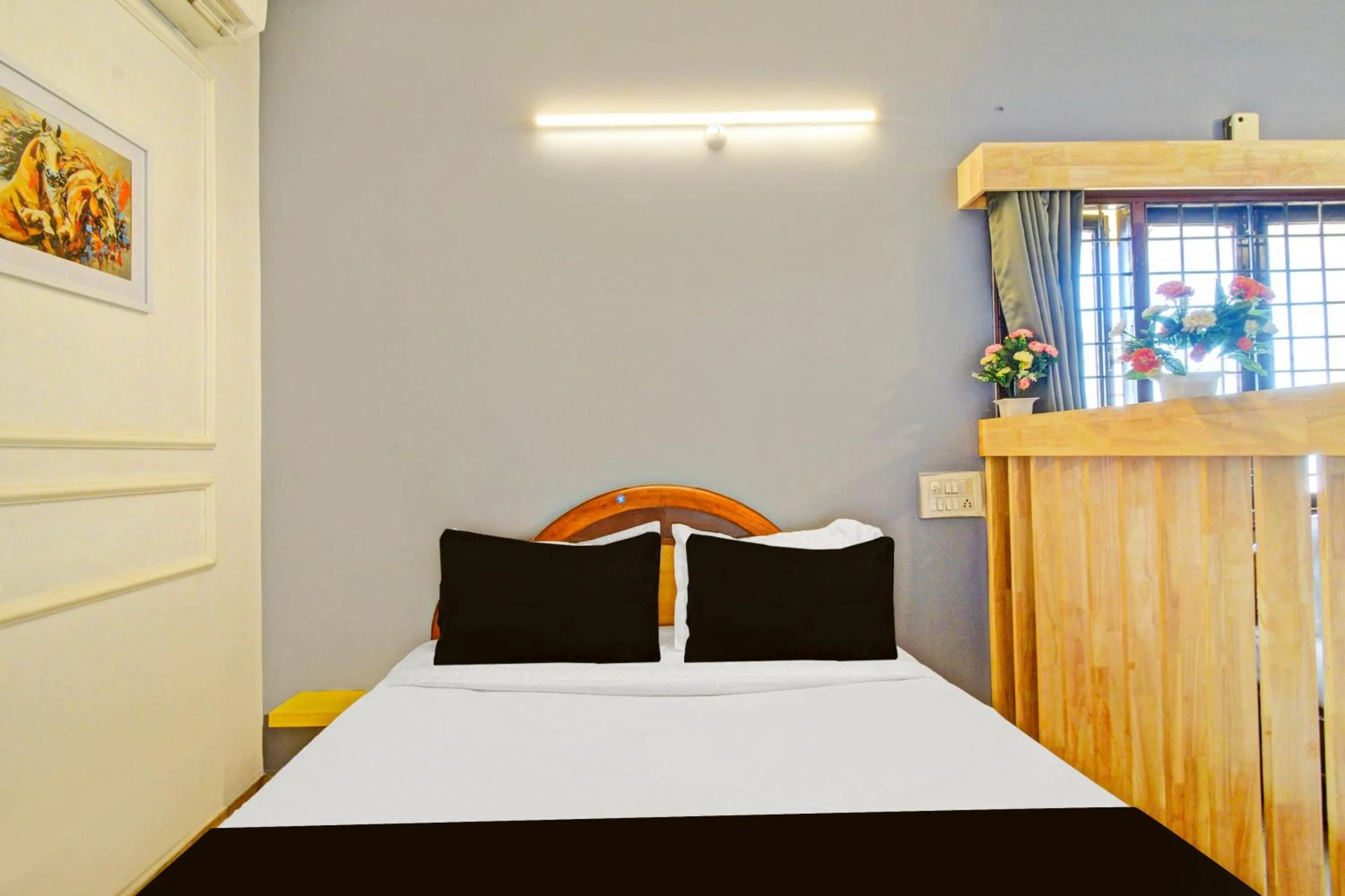Bedroom in Hotel O Sahasra Residency Near Nexus Hyderabad