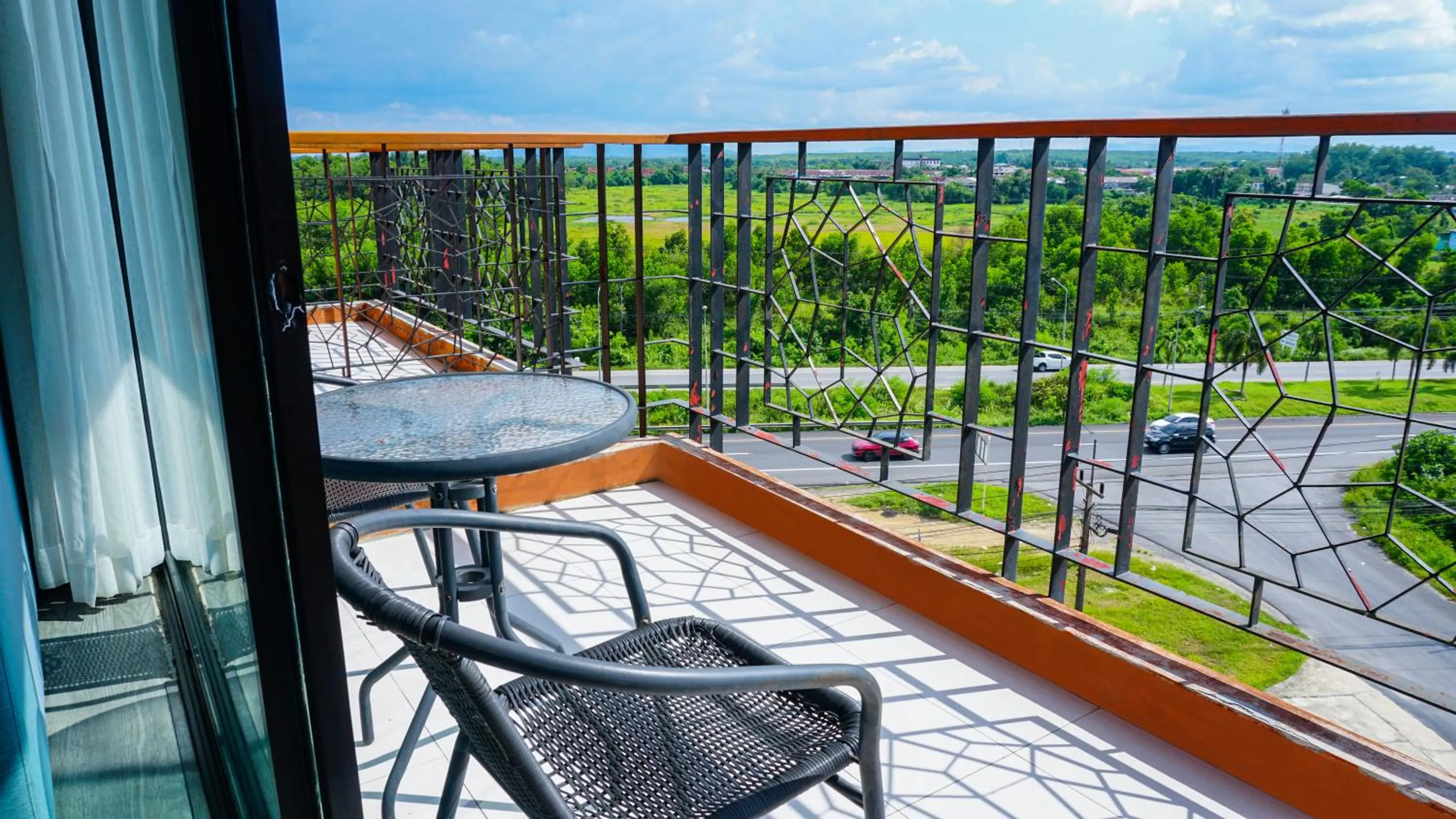 Patio in Alfahad Hotel