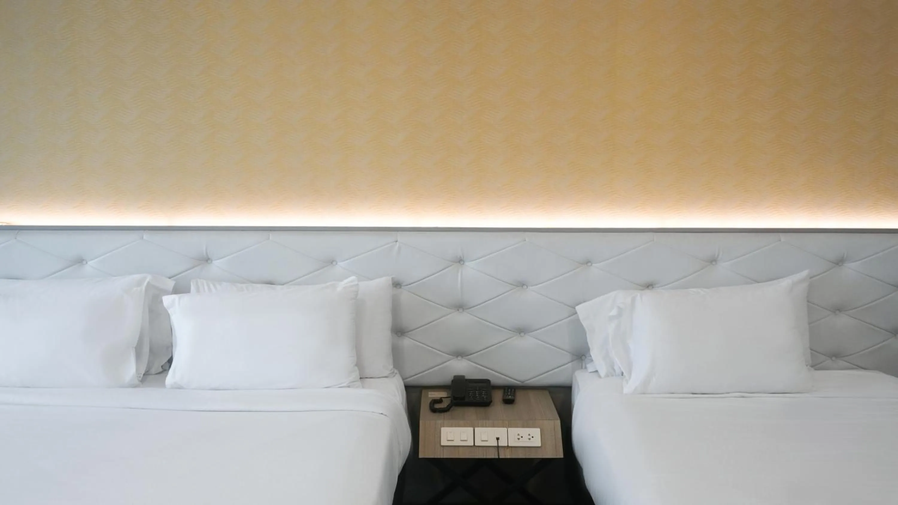 Bed in Alfahad Hotel