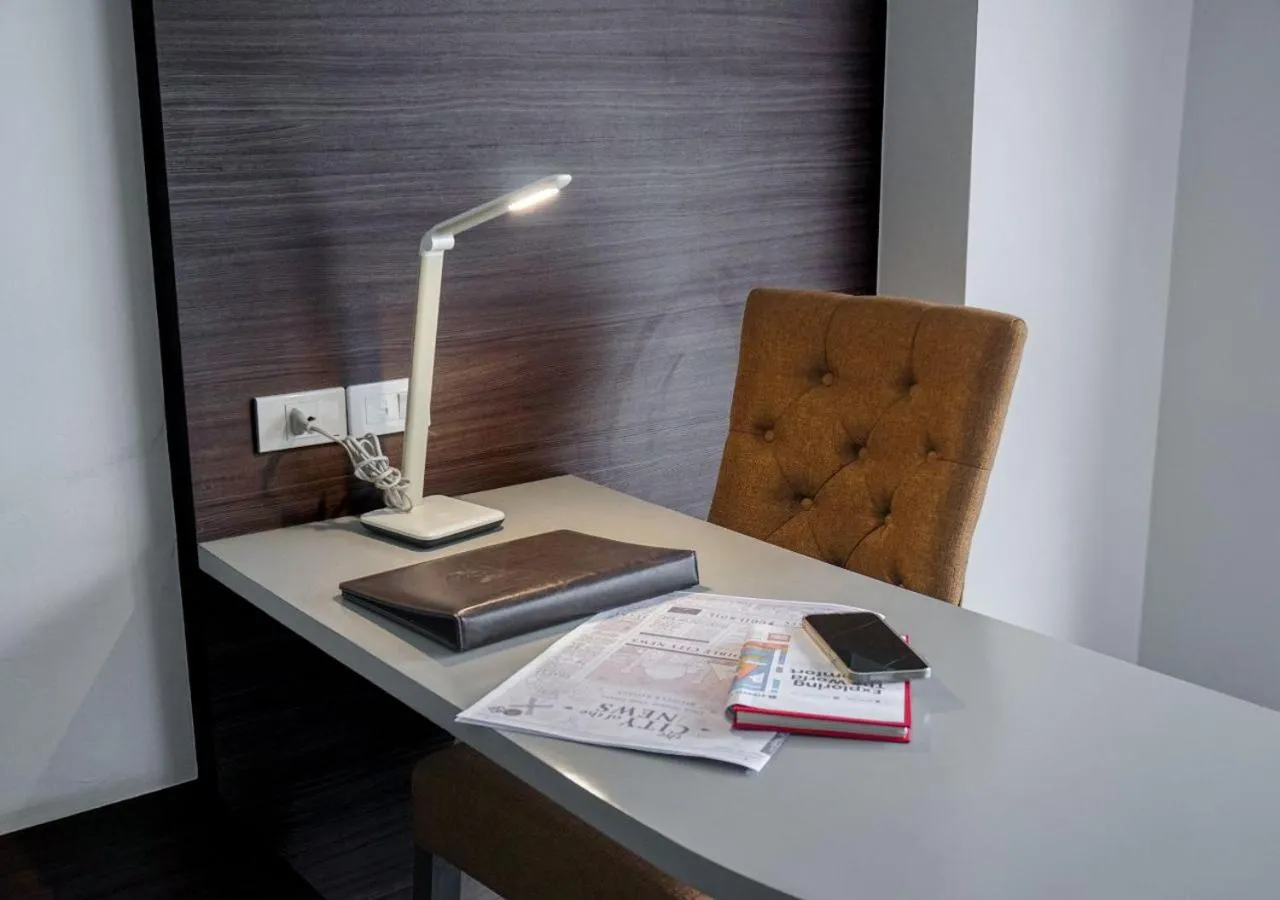 Photo of the whole room in Alfahad Hotel