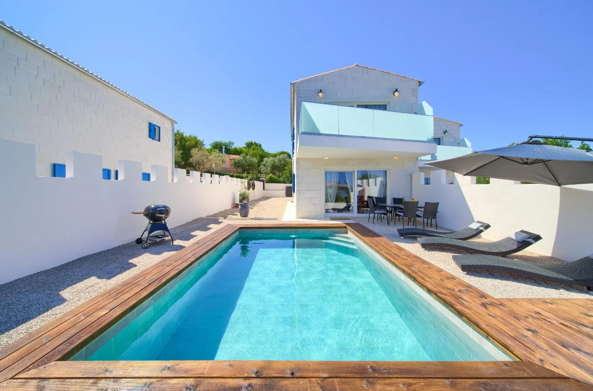 Property building in Pax Houses