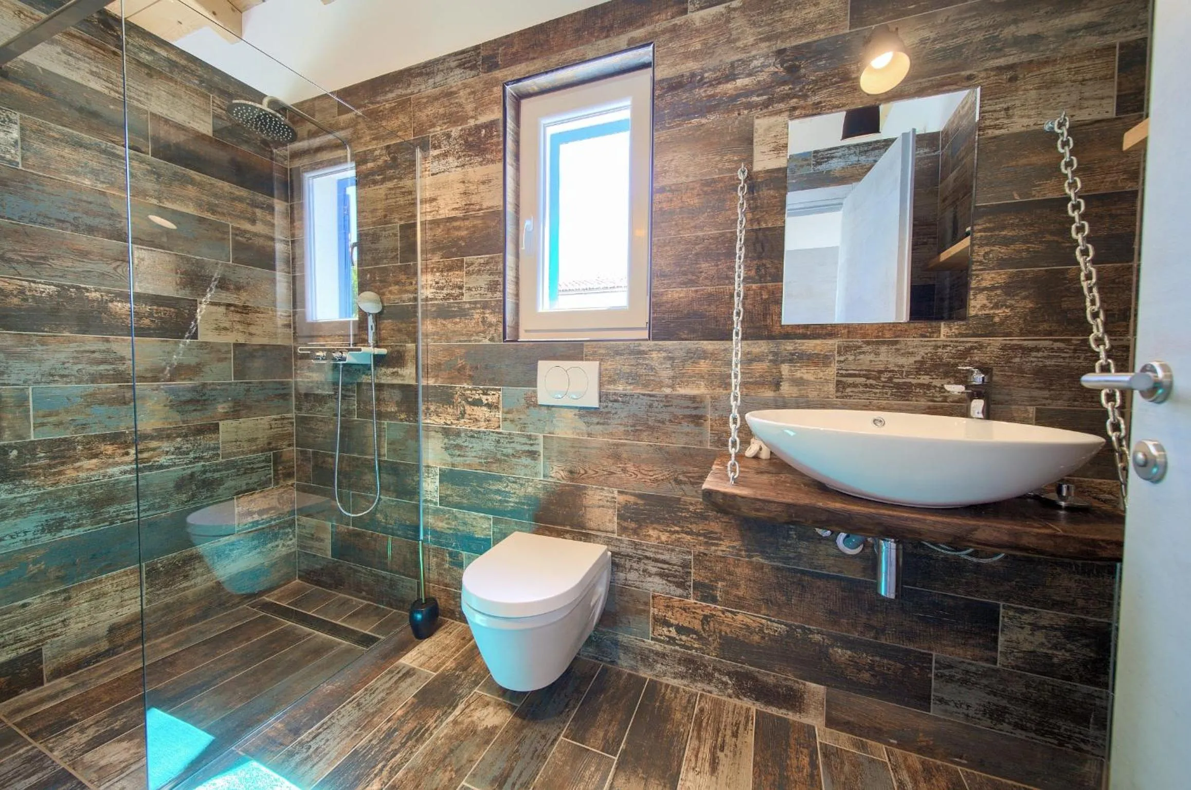 Shower in Pax Houses