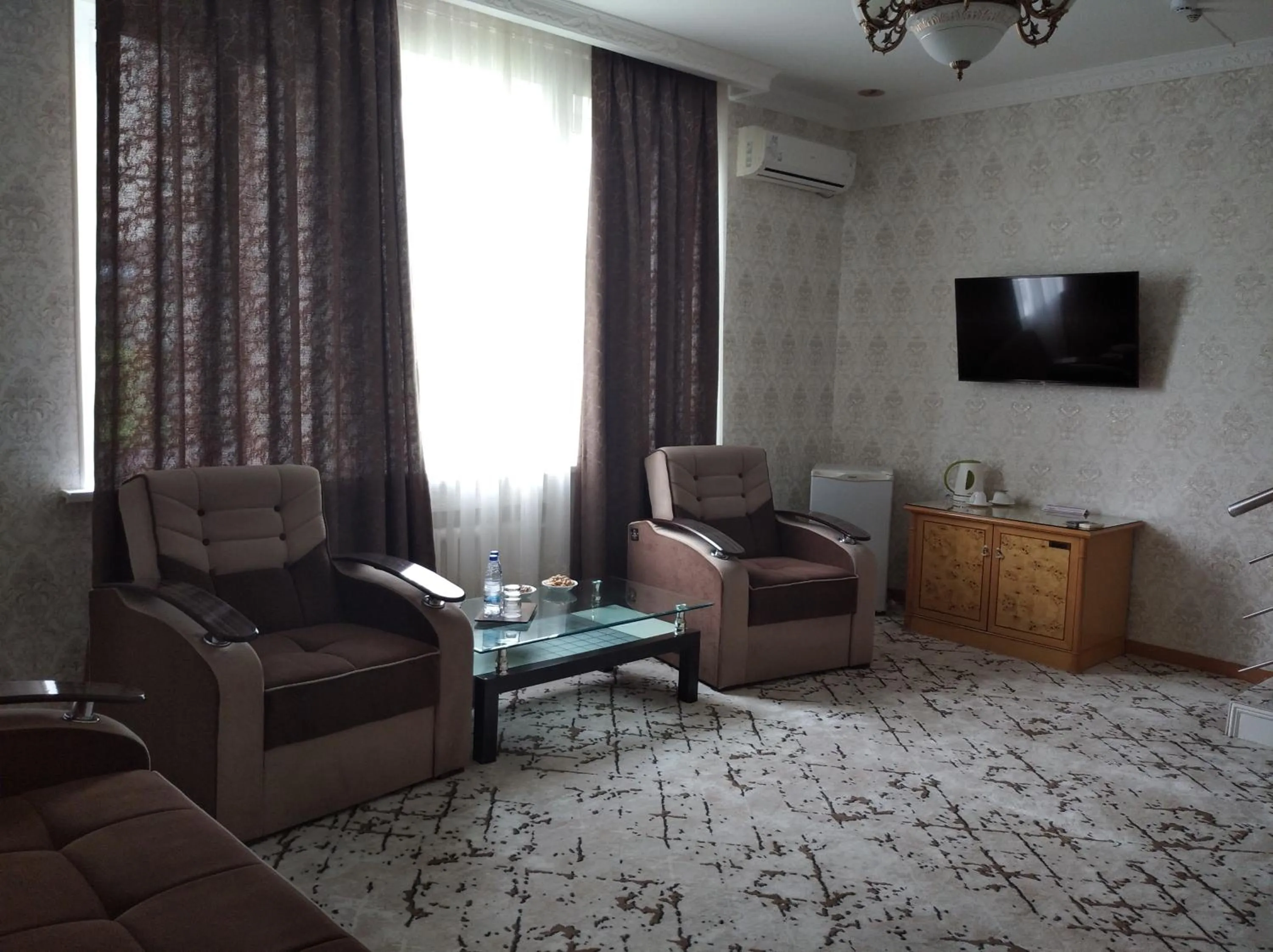 TV and multimedia in Asia Hotel Fergana