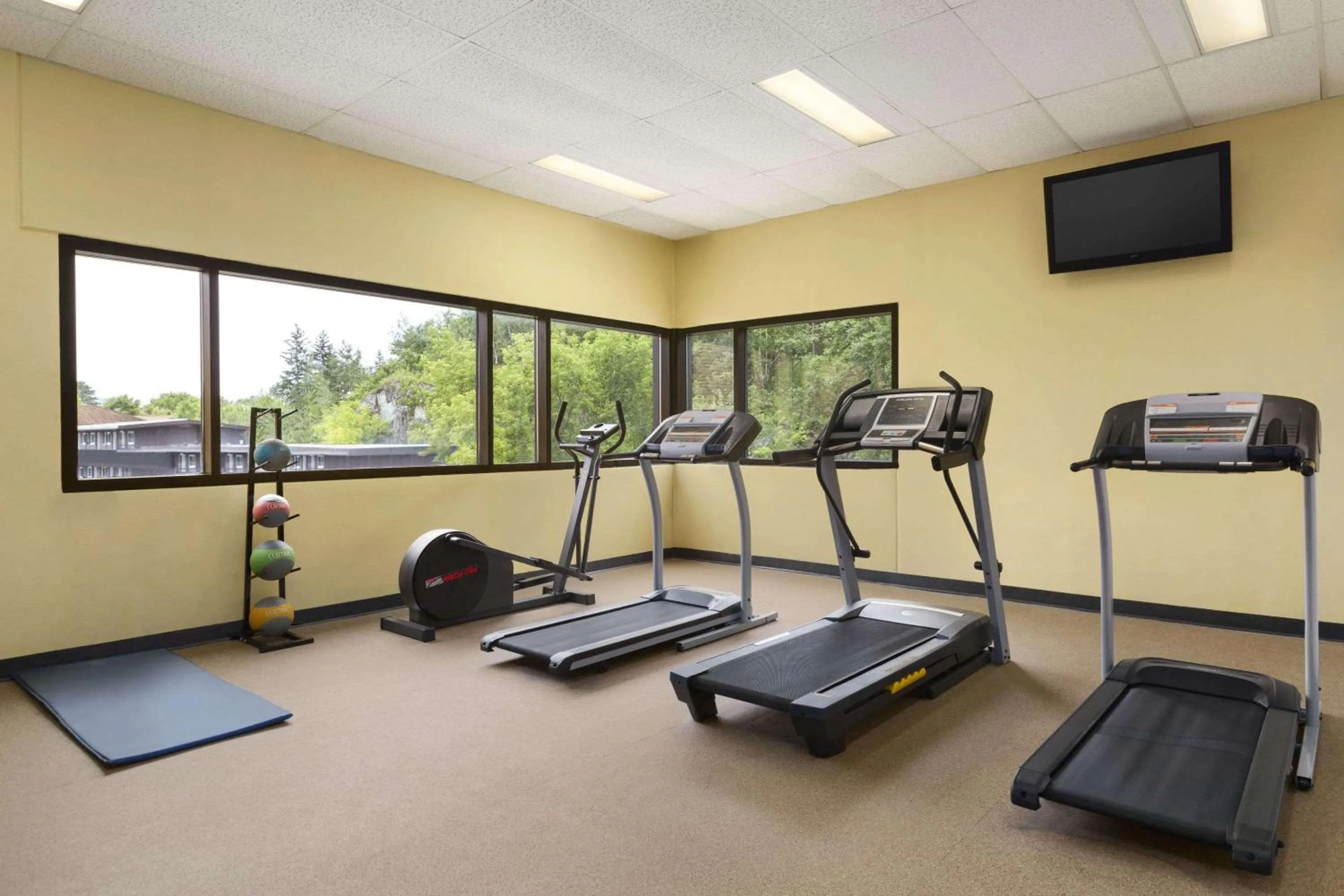 Activities, Fitness Center/Facilities in Sunset Inn Kenora