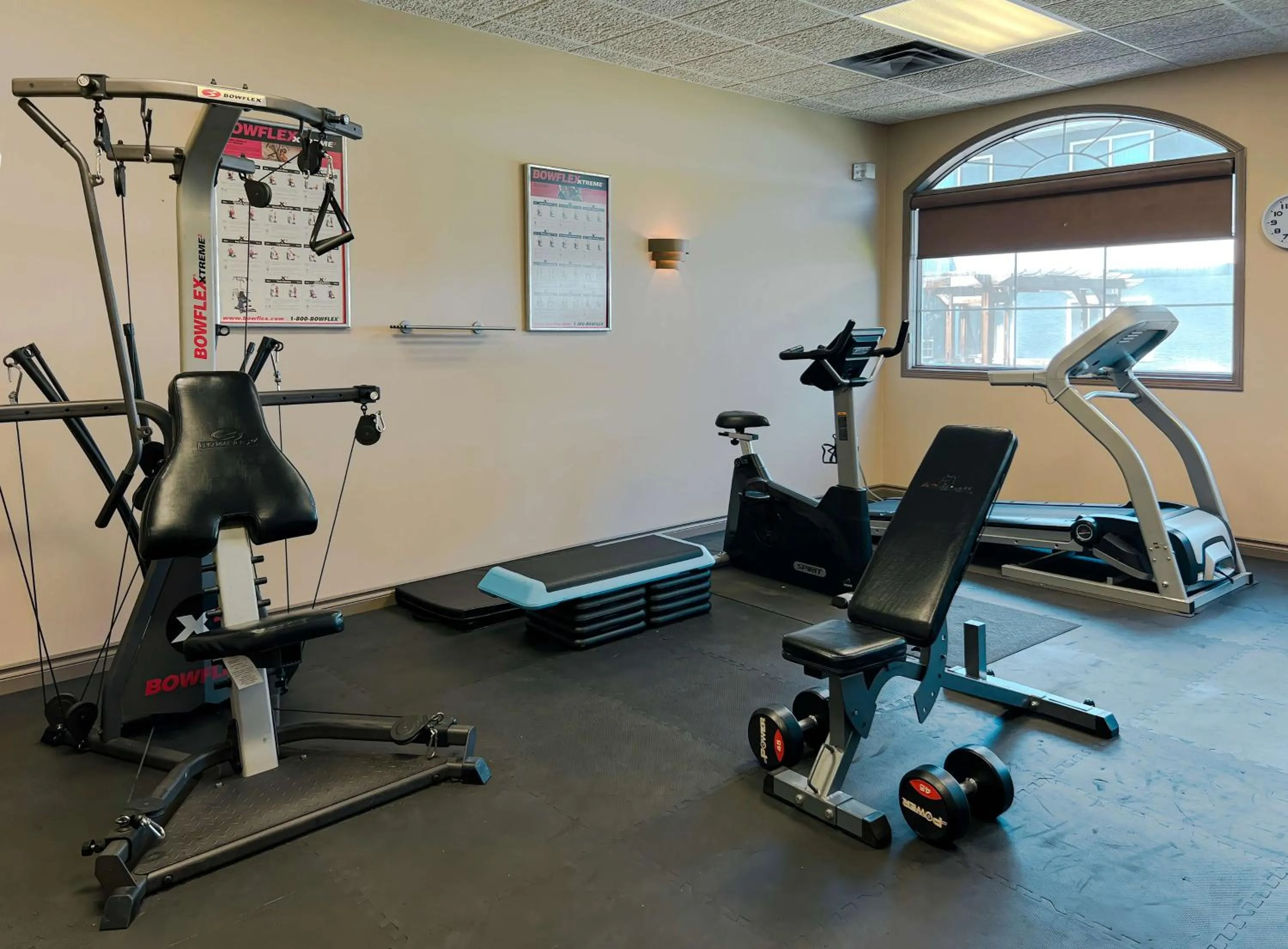 Fitness centre/facilities in Coast Swift Current Hotel