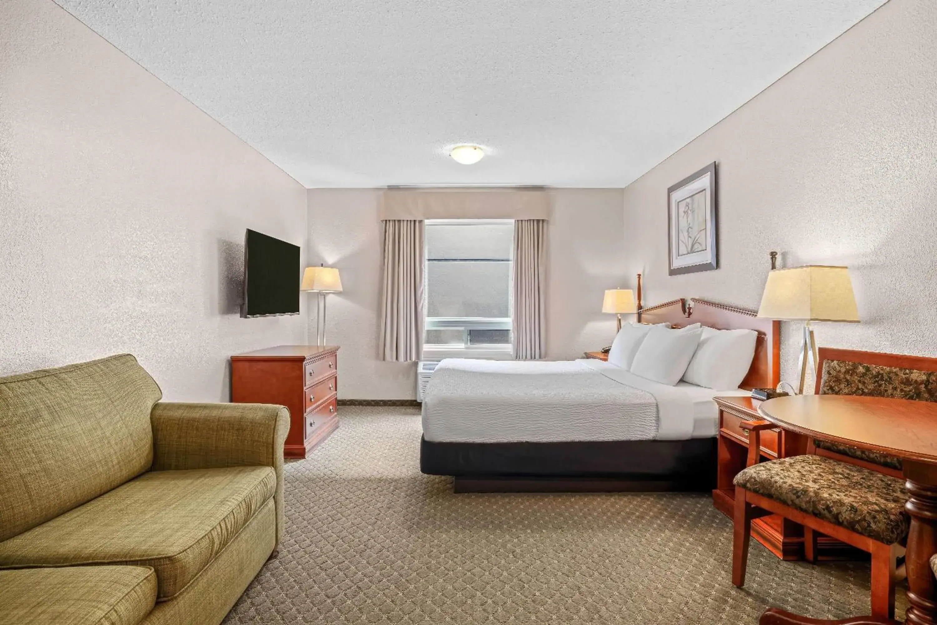 King Room in Days Inn & Suites by Wyndham Winkler King Room in Days Inn & Suites by Wyndham Winkler