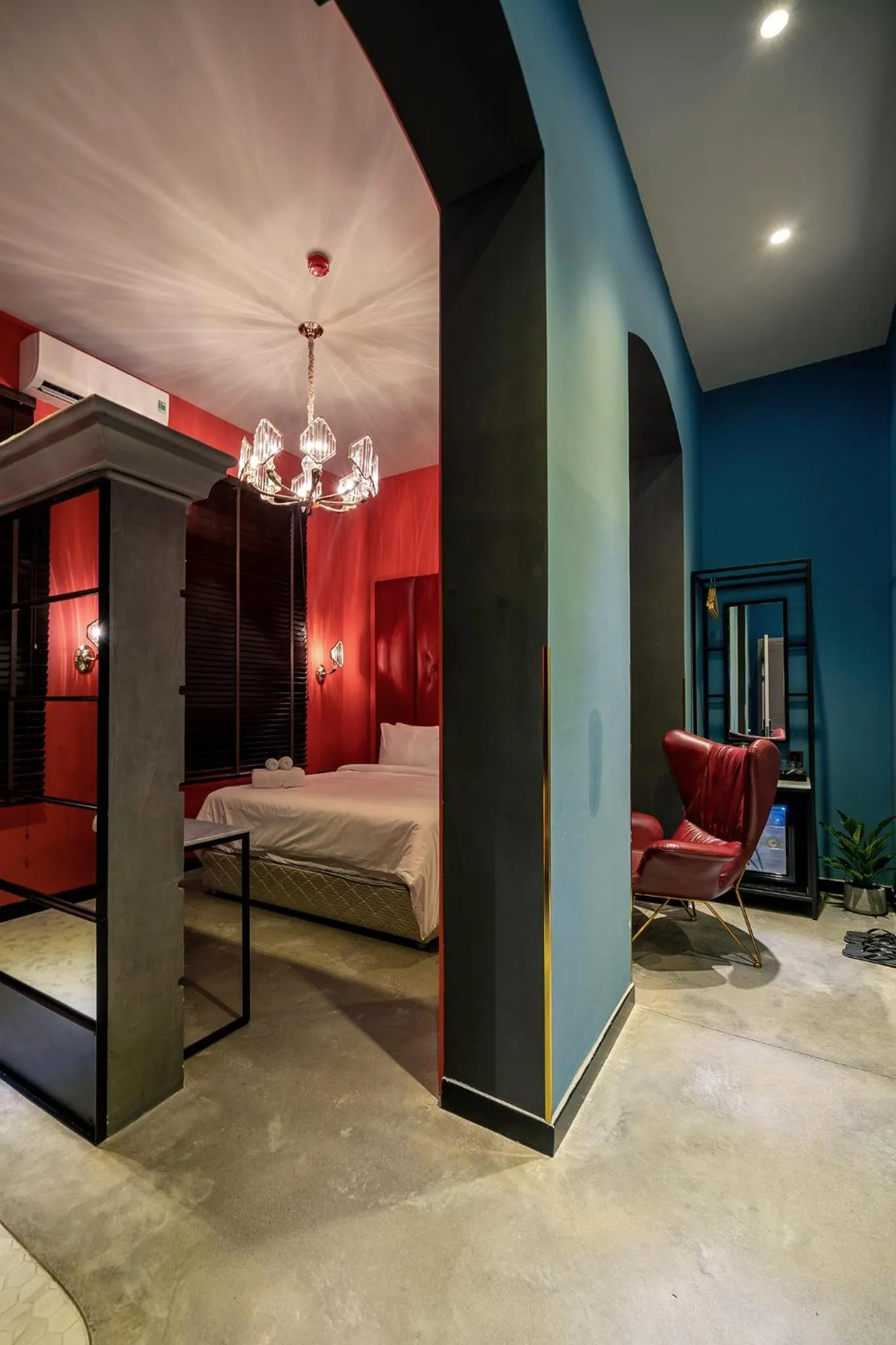 Bed in HOTEL le JARDIN SECRET saigon