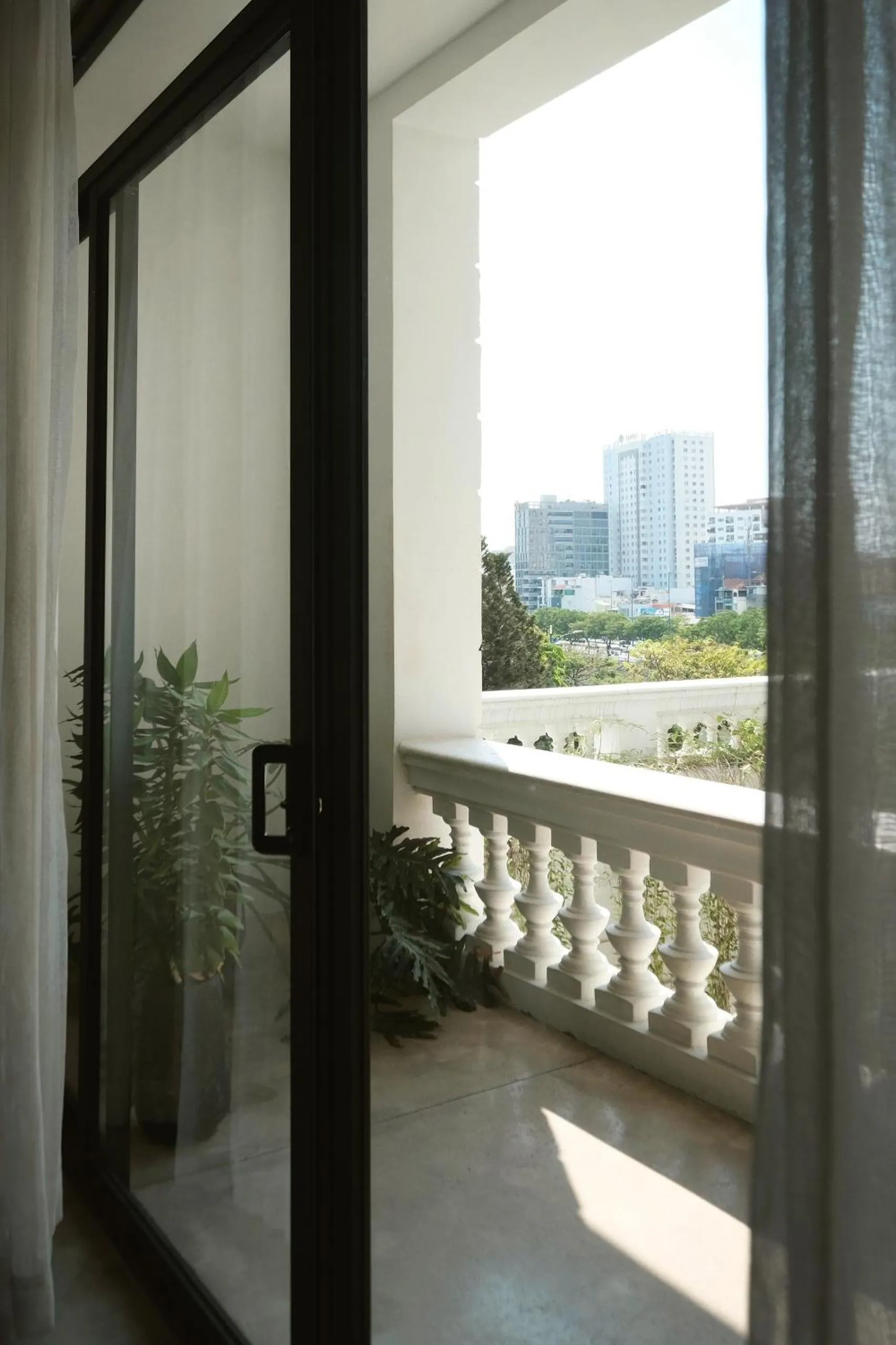 Photo of the whole room in HOTEL le JARDIN SECRET saigon