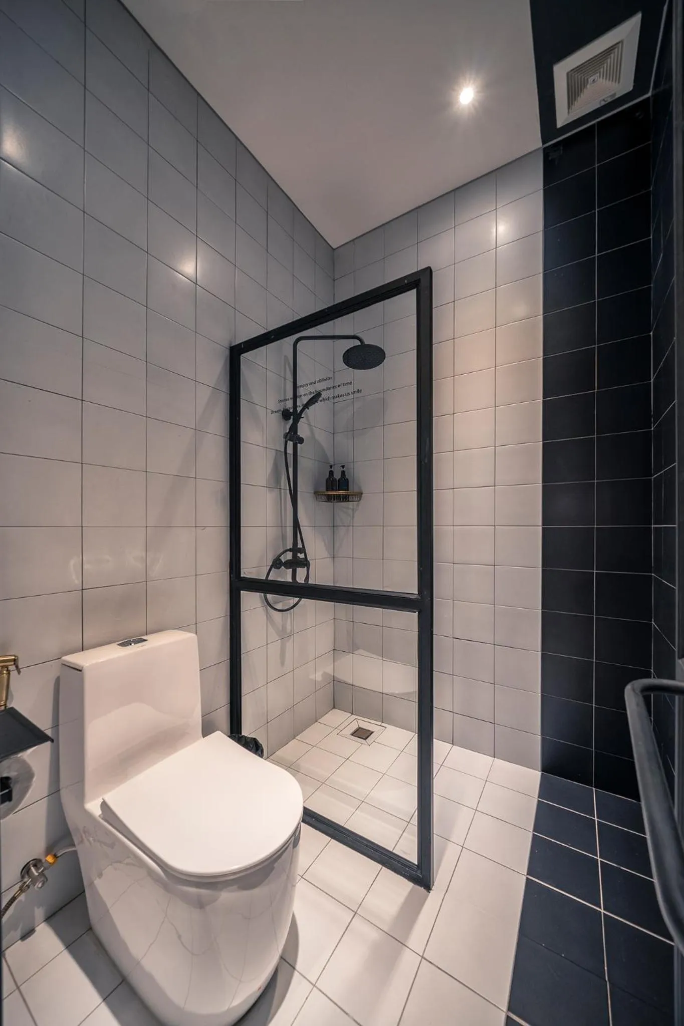 HOTEL le JARDIN SECRET saigon