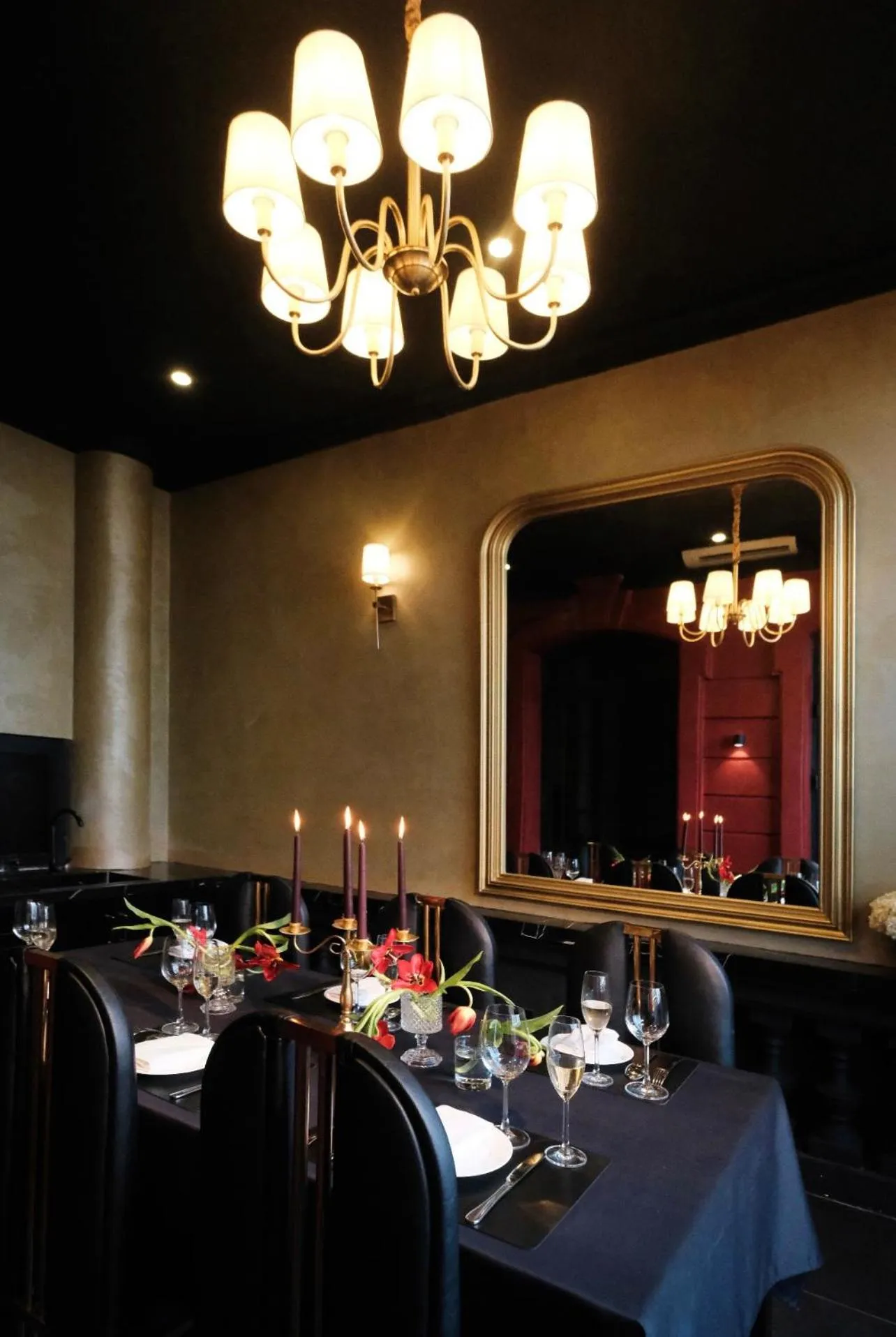 kitchen in HOTEL le JARDIN SECRET saigon