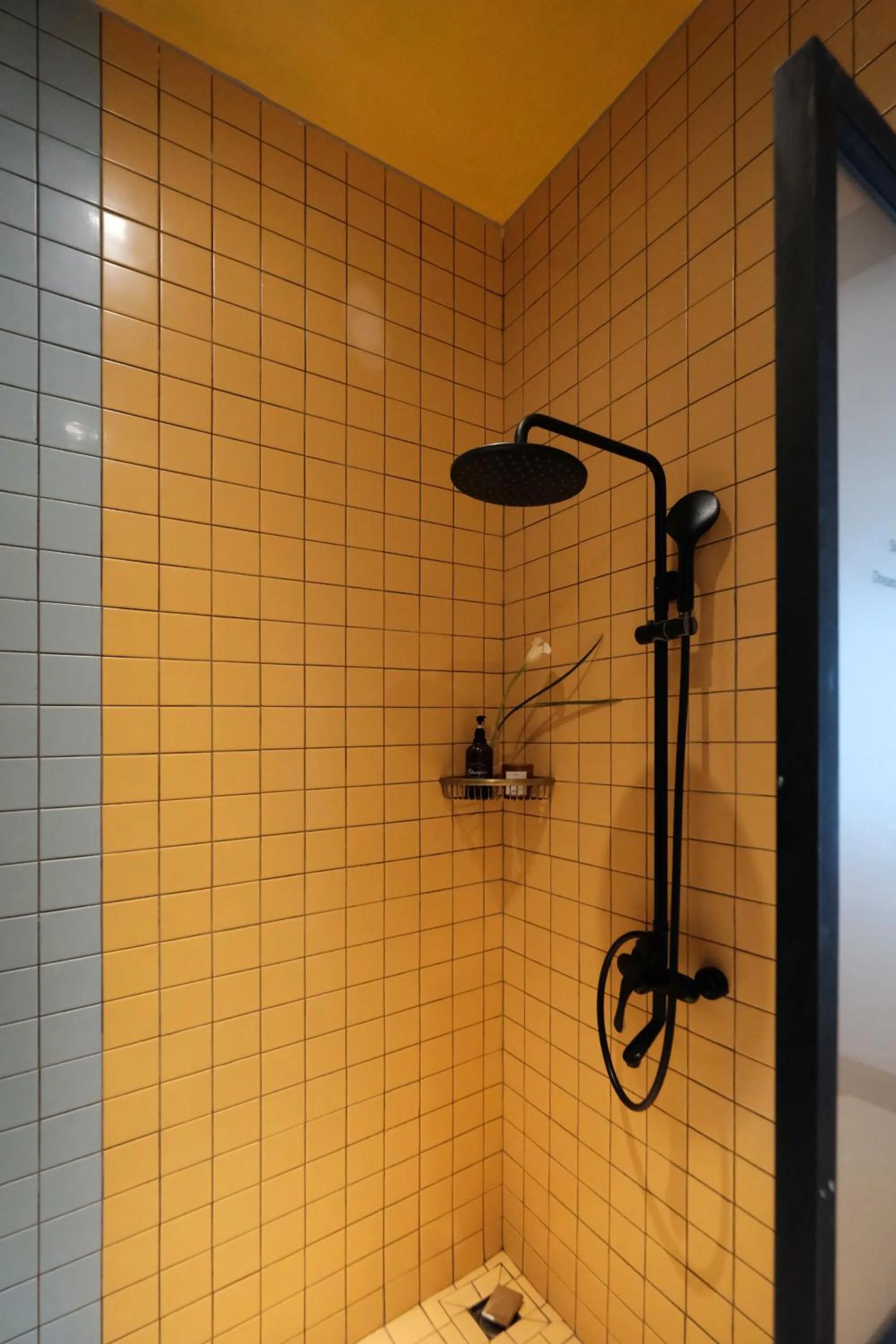 HOTEL le JARDIN SECRET saigon