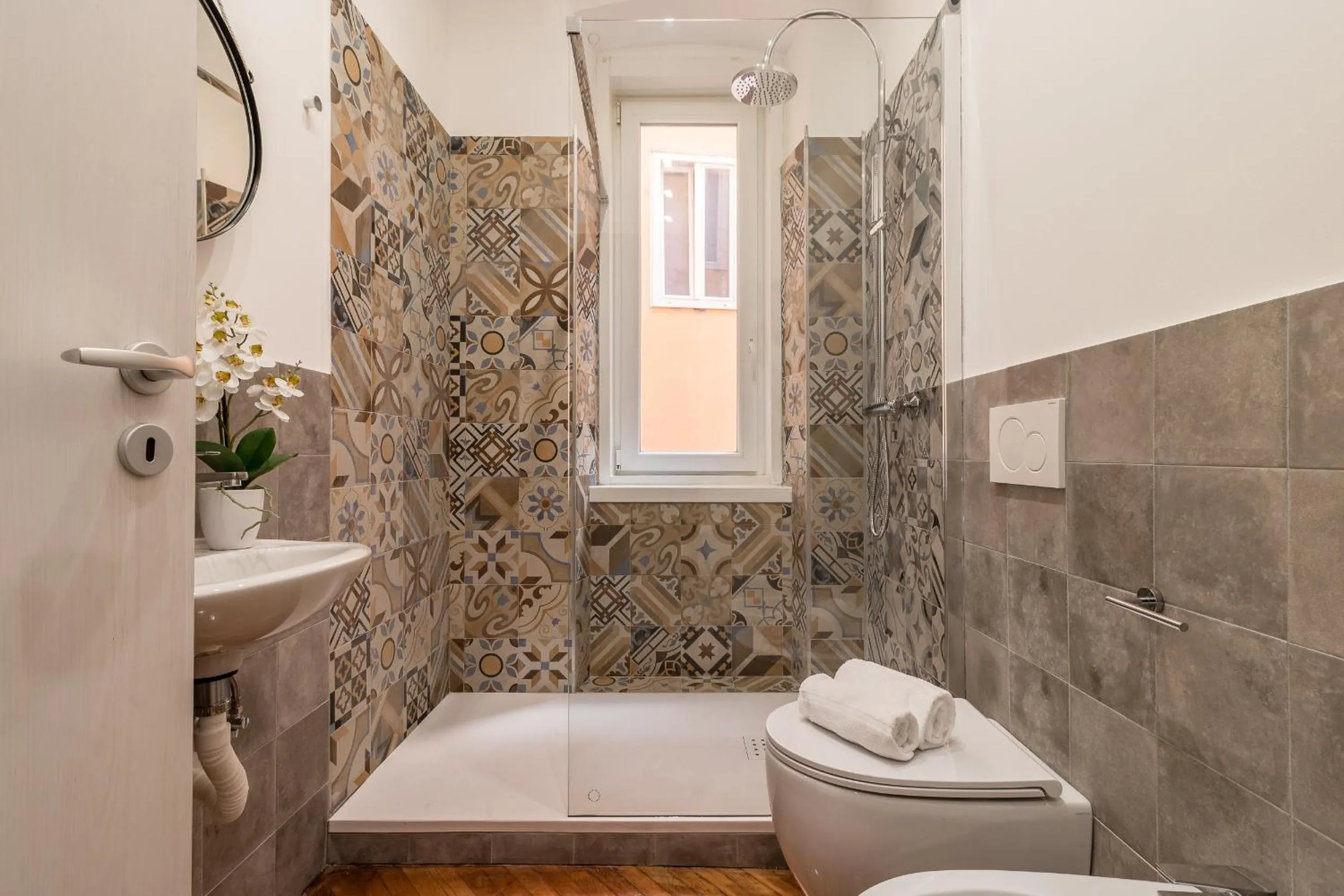 Elegante 8 posti vicino alla stazione - Grey e Blu