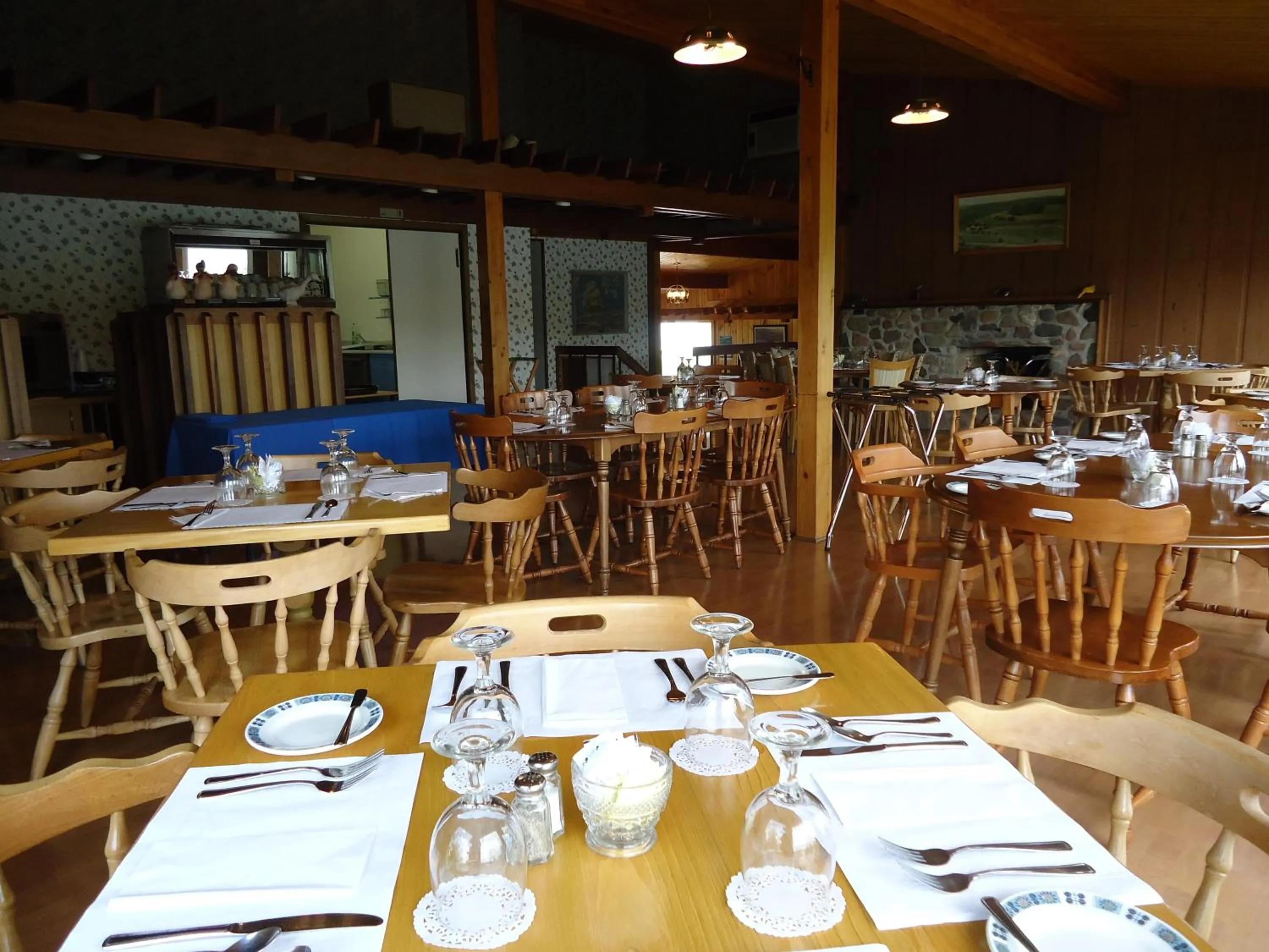Restaurant/places to eat in Duck Cove Inn