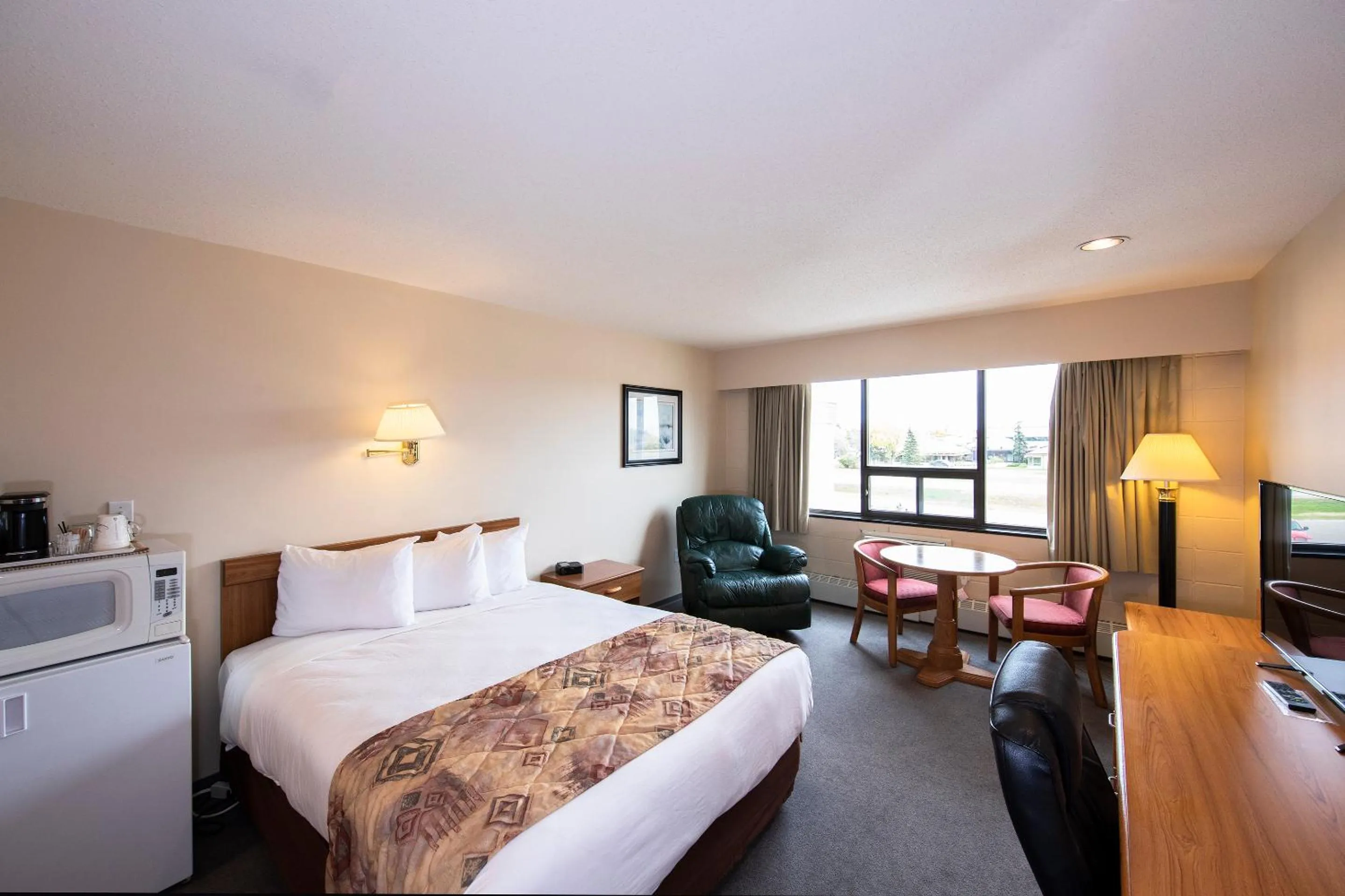 Photo of the whole room in Dunvegan Inn & Suites