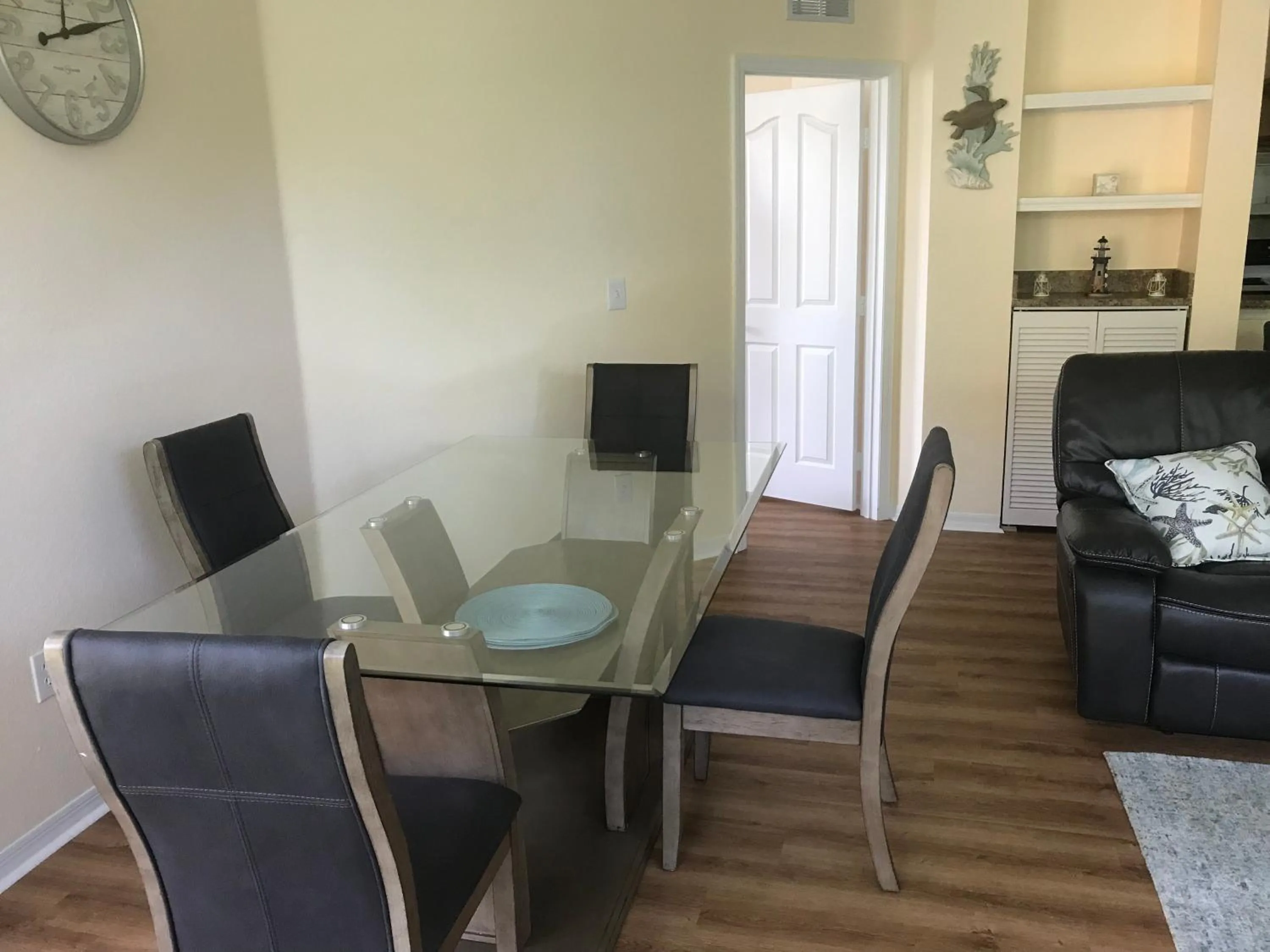 Dining area in Serenata Condominiums,Sarasota