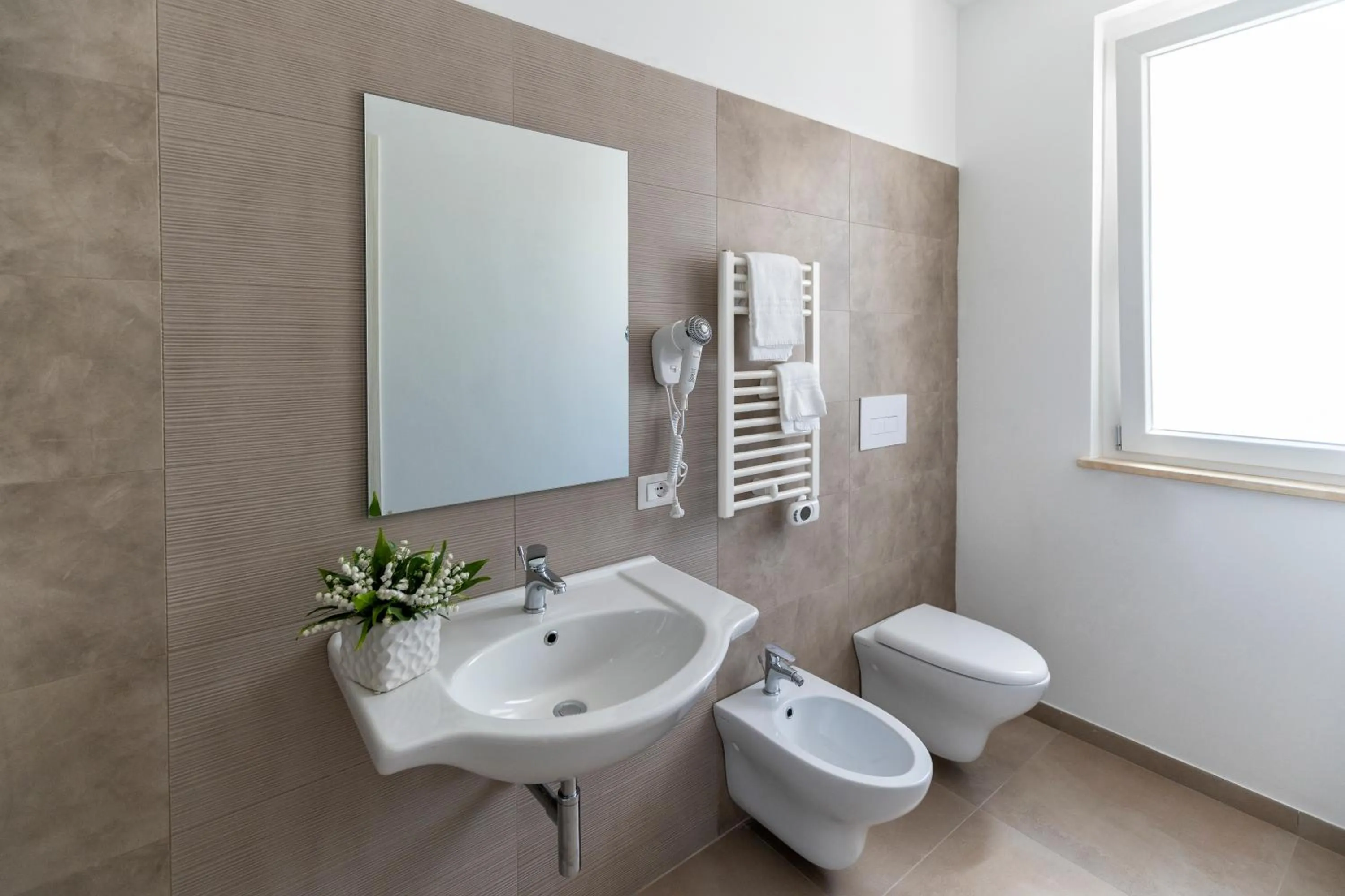 Toilet in Vasto Aparthotel