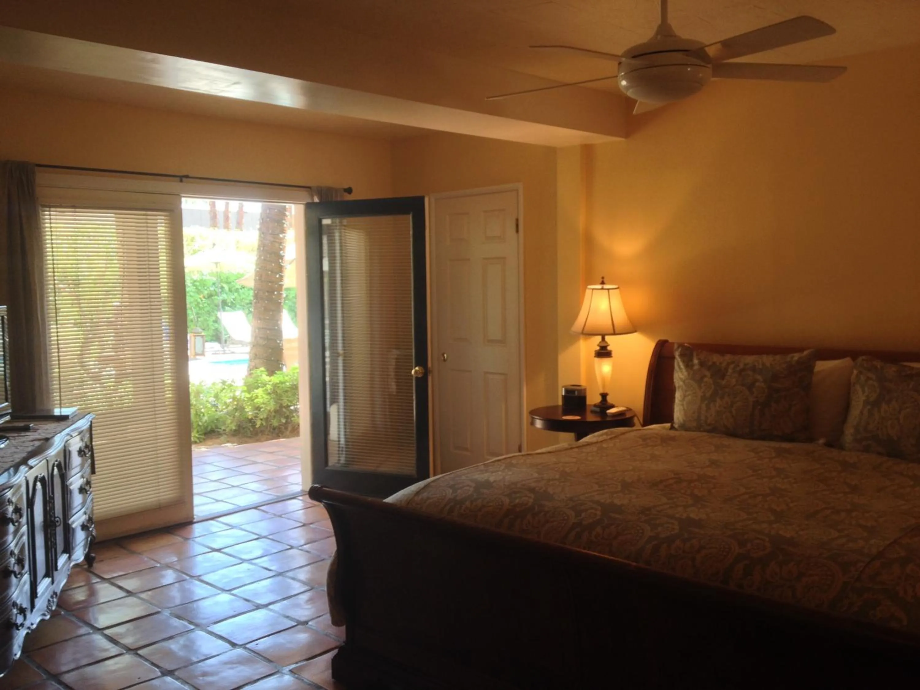 Bed in La Maison Hotel - Adults Only