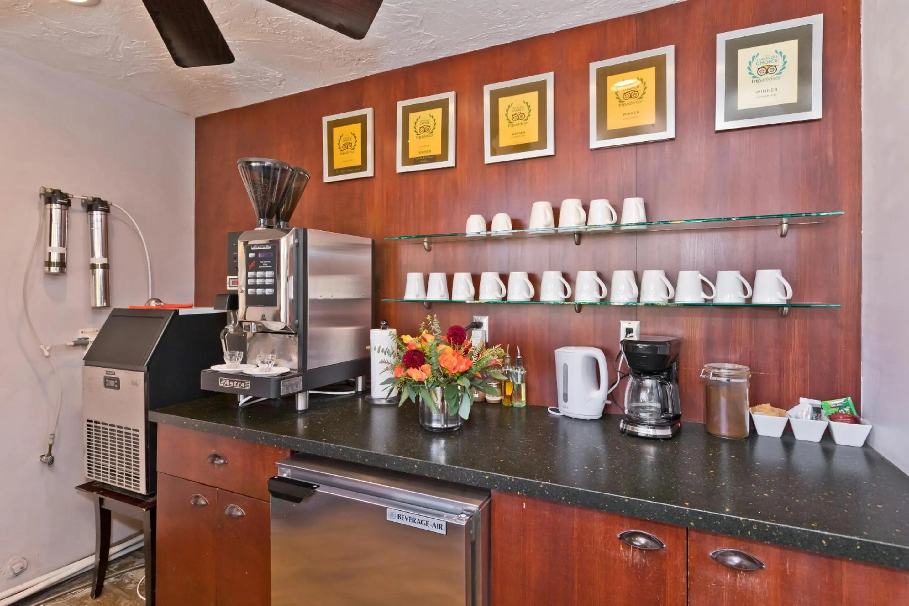 Coffee/tea facilities in La Maison Hotel - Adults Only