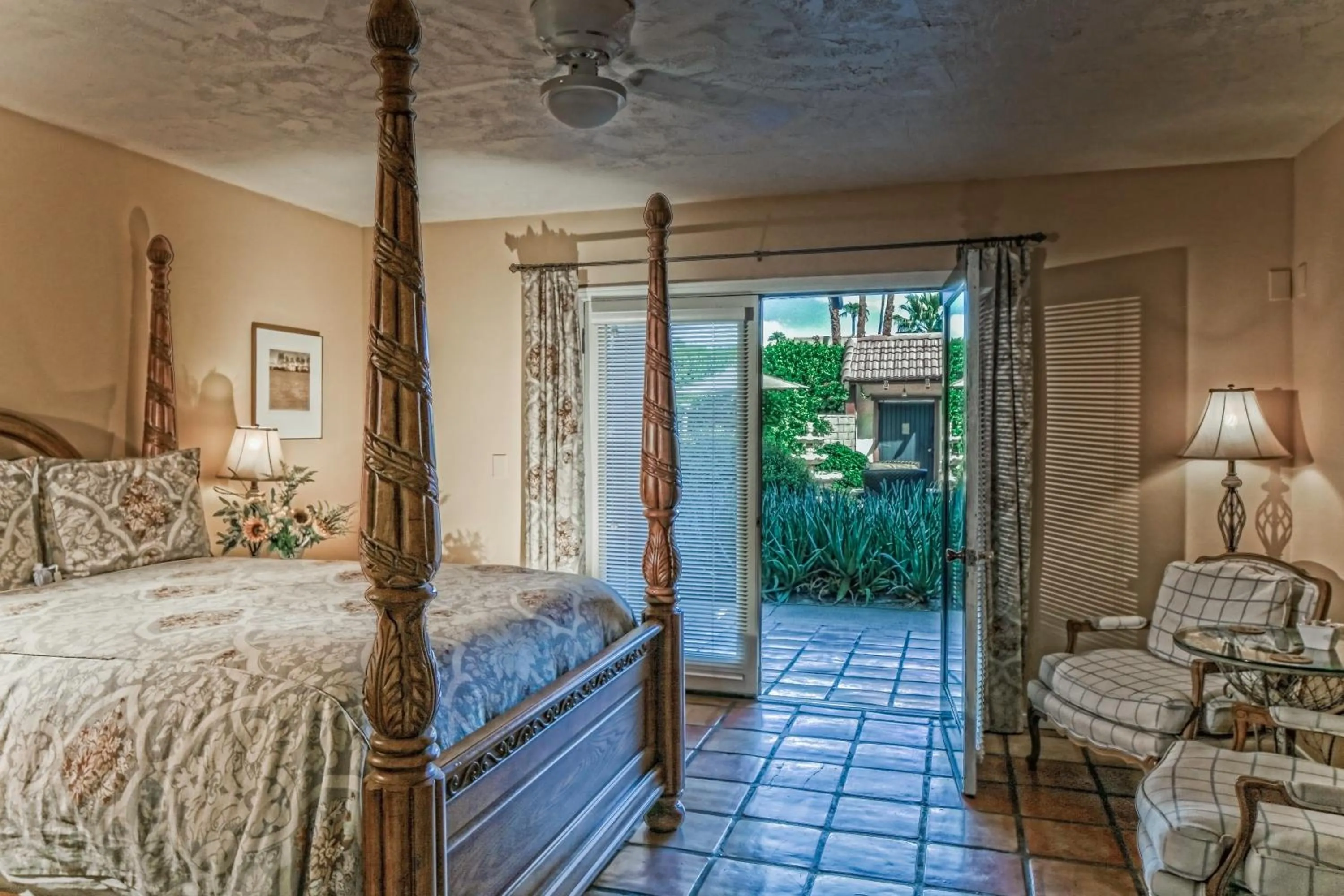 Photo of the whole room, Bed in La Maison Hotel - Adults Only