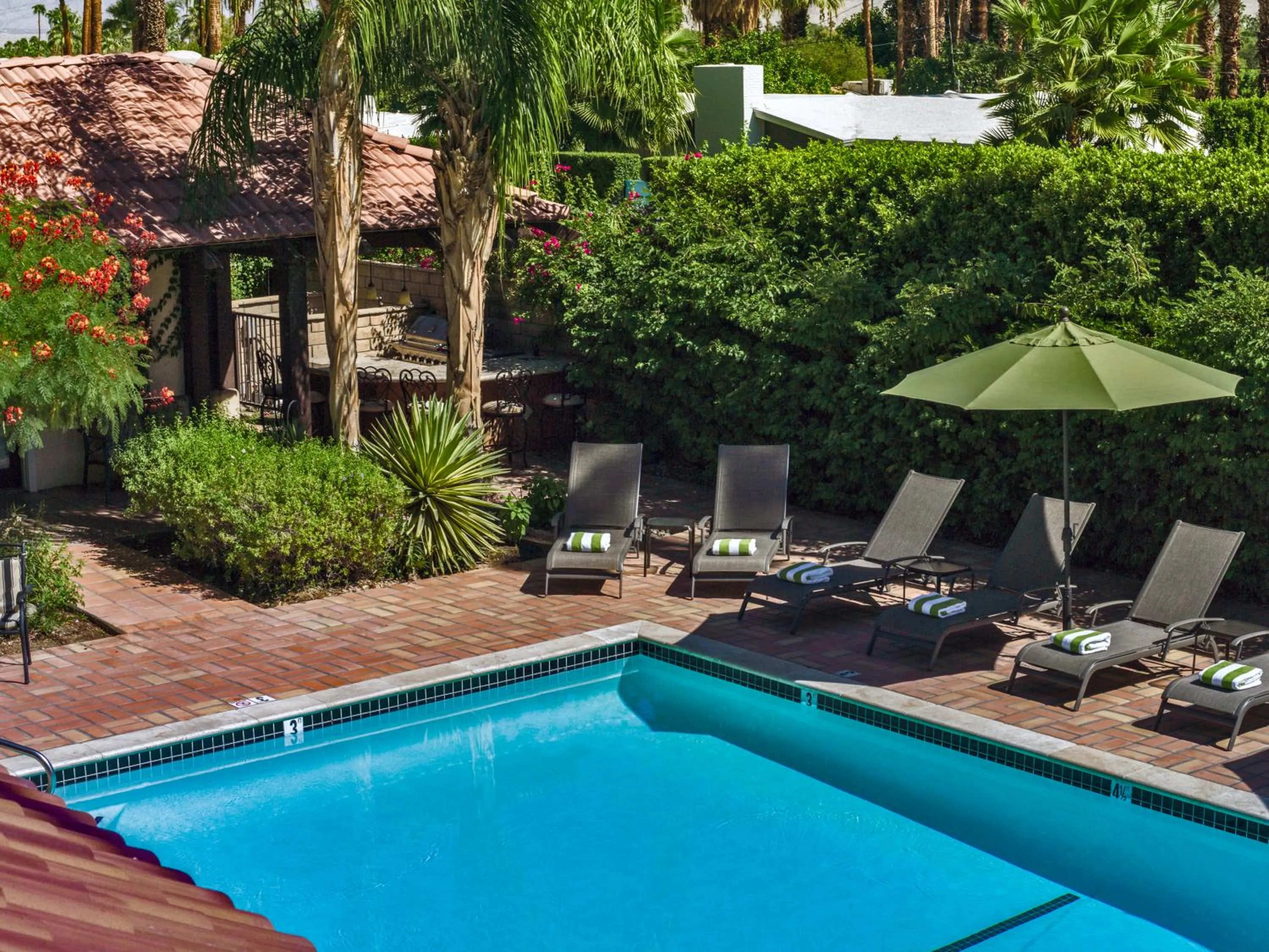 Restaurant/places to eat in La Maison Hotel - Adults Only