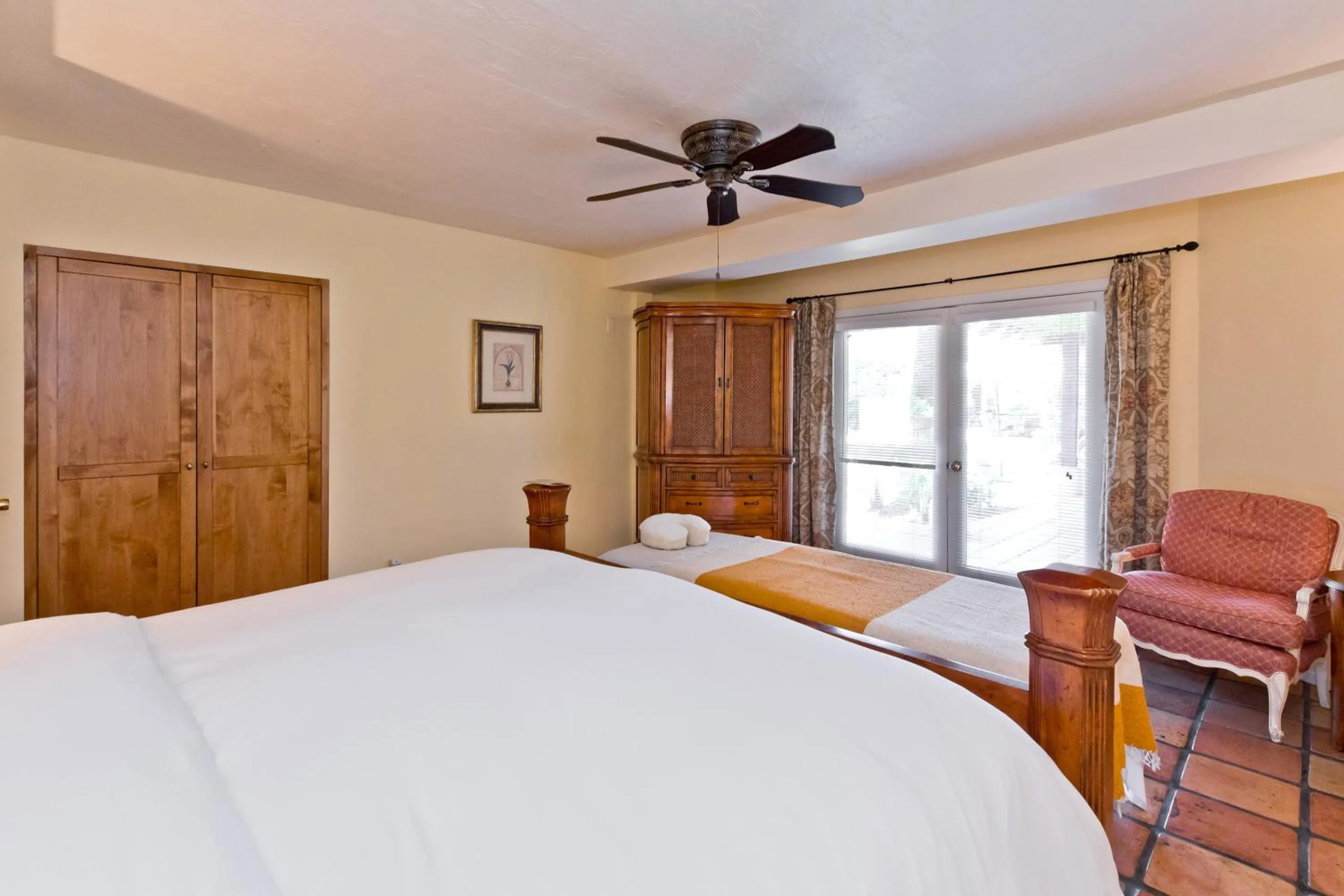 Seating area, Bed in La Maison Hotel - Adults Only