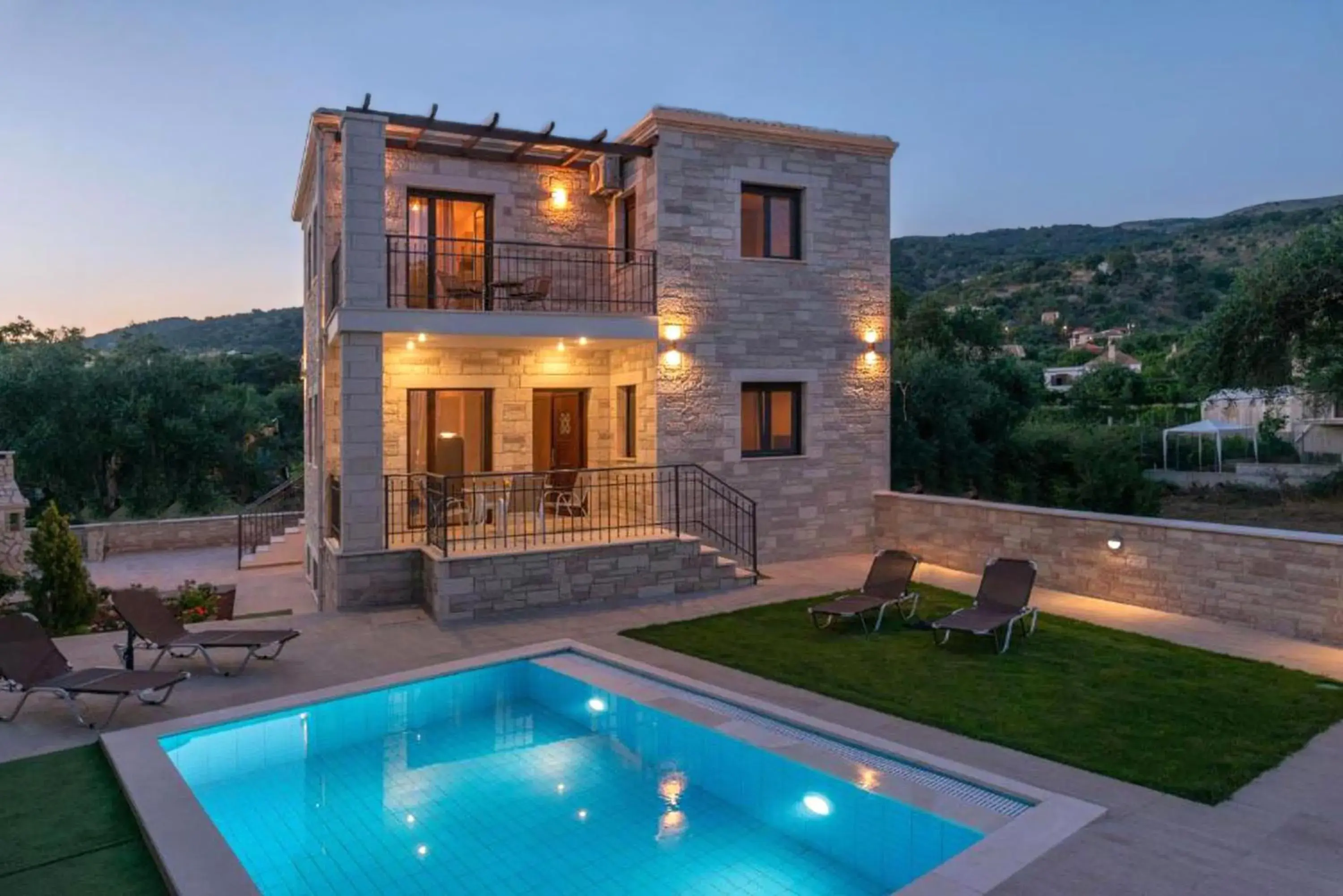 Tesoro luxury apartments Tesoro luxury apartments