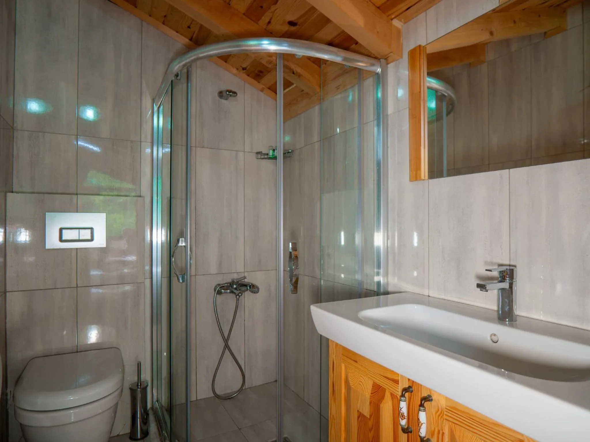 Shower in Sumda Konaklar