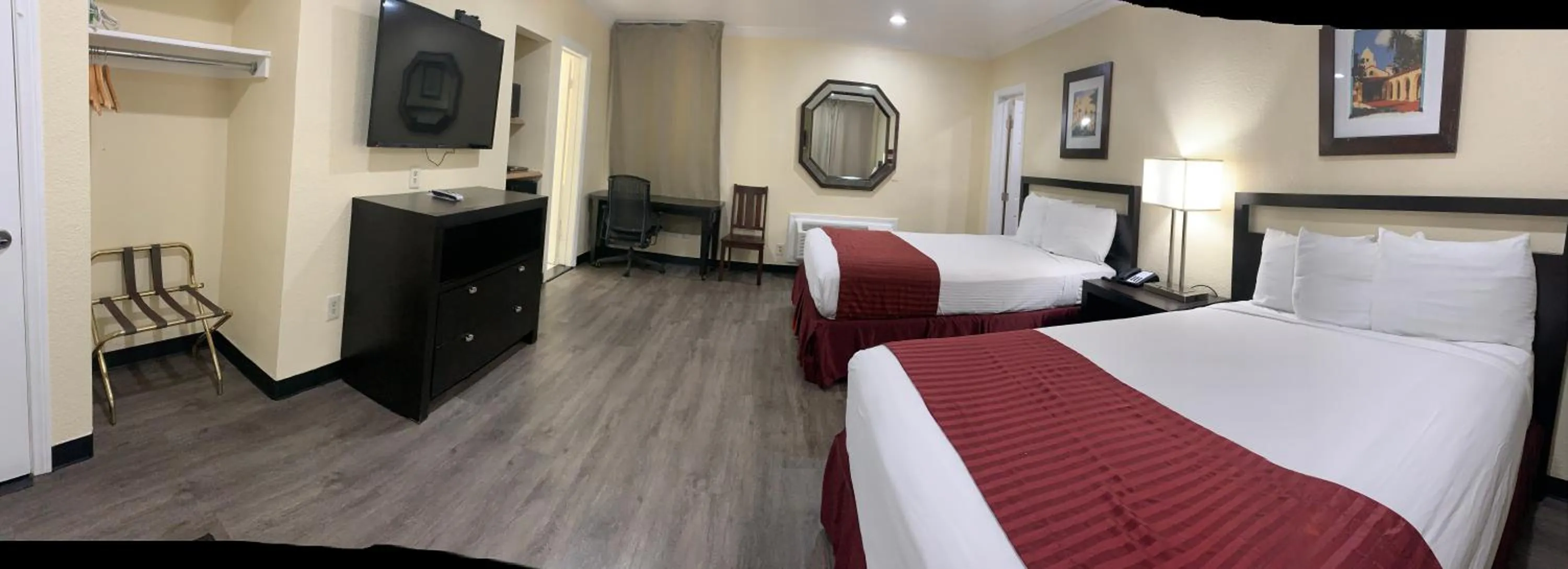 Bed in Best Inn & Suites