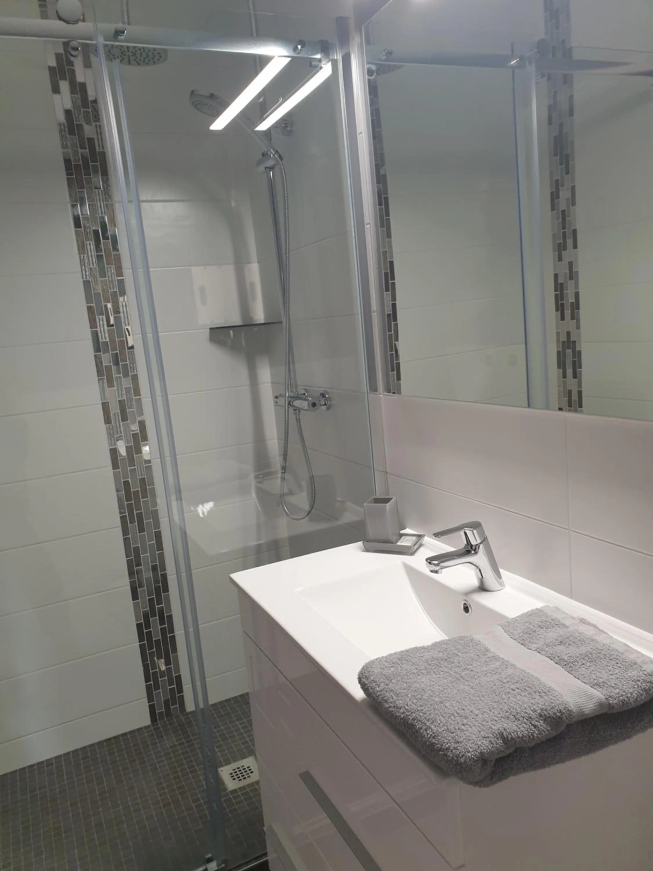 Bathroom in AU FIL DES LACS