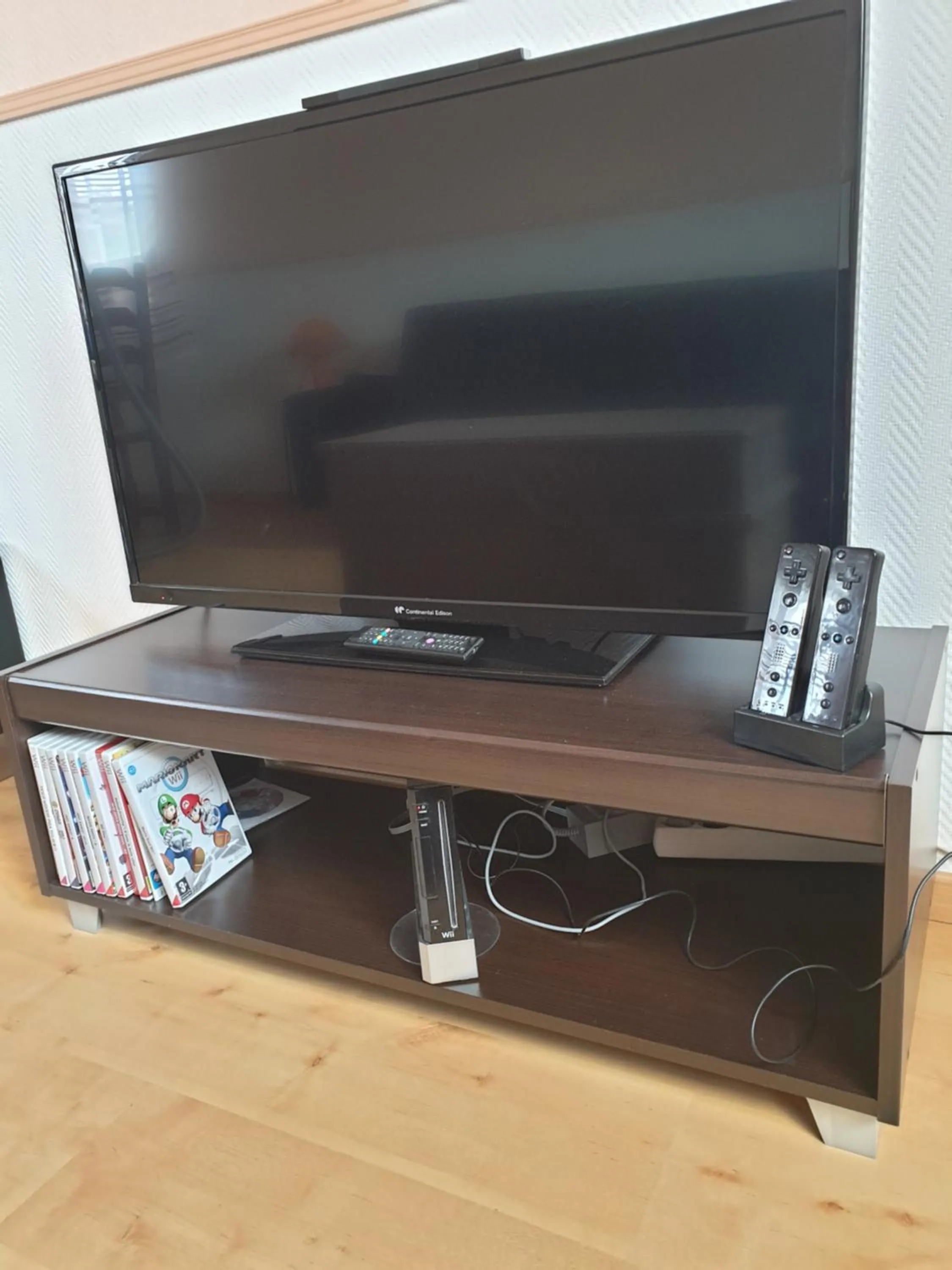 Game Room in AU FIL DES LACS