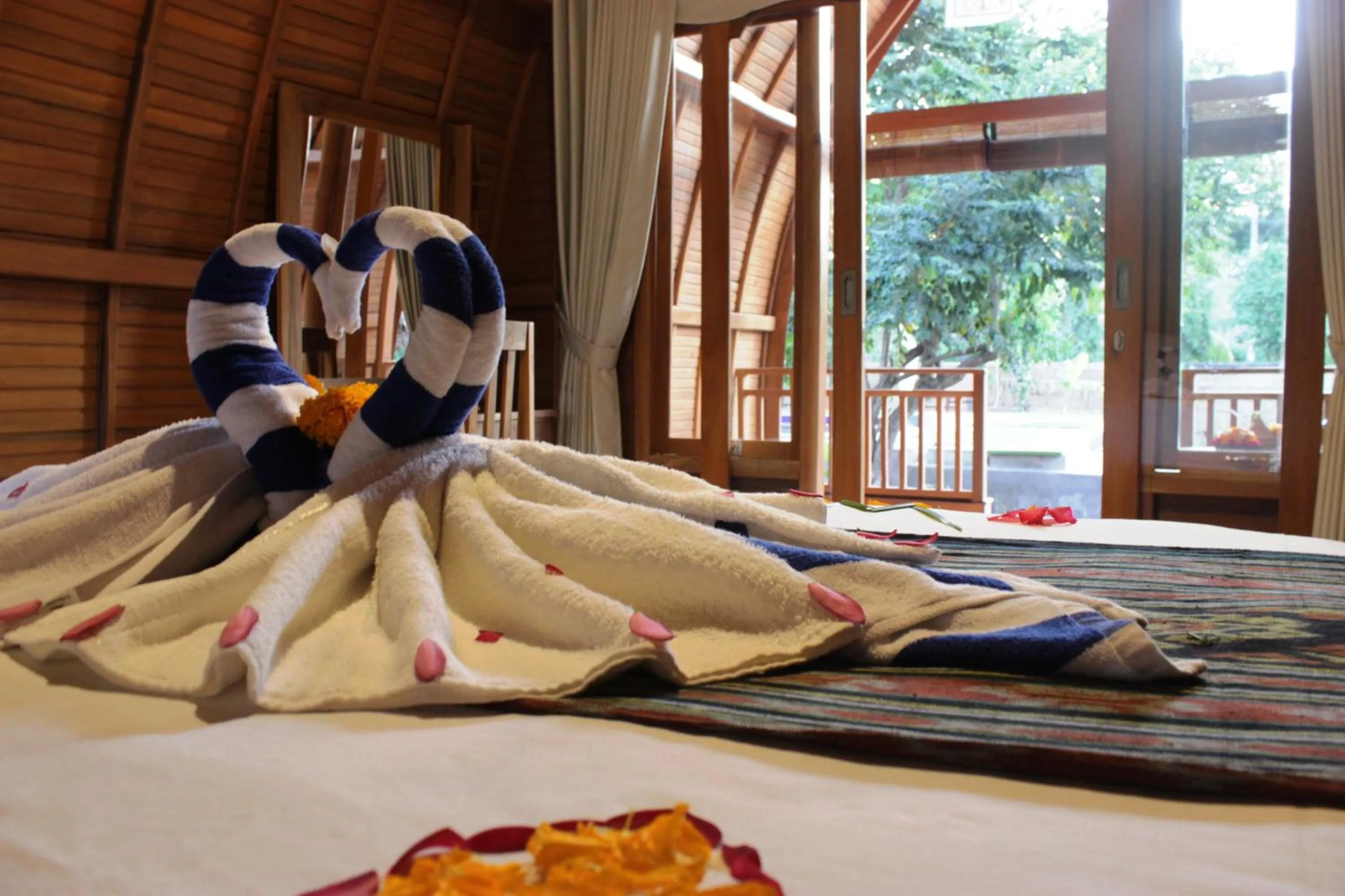 Garden view in Kubu Padi Wooden House