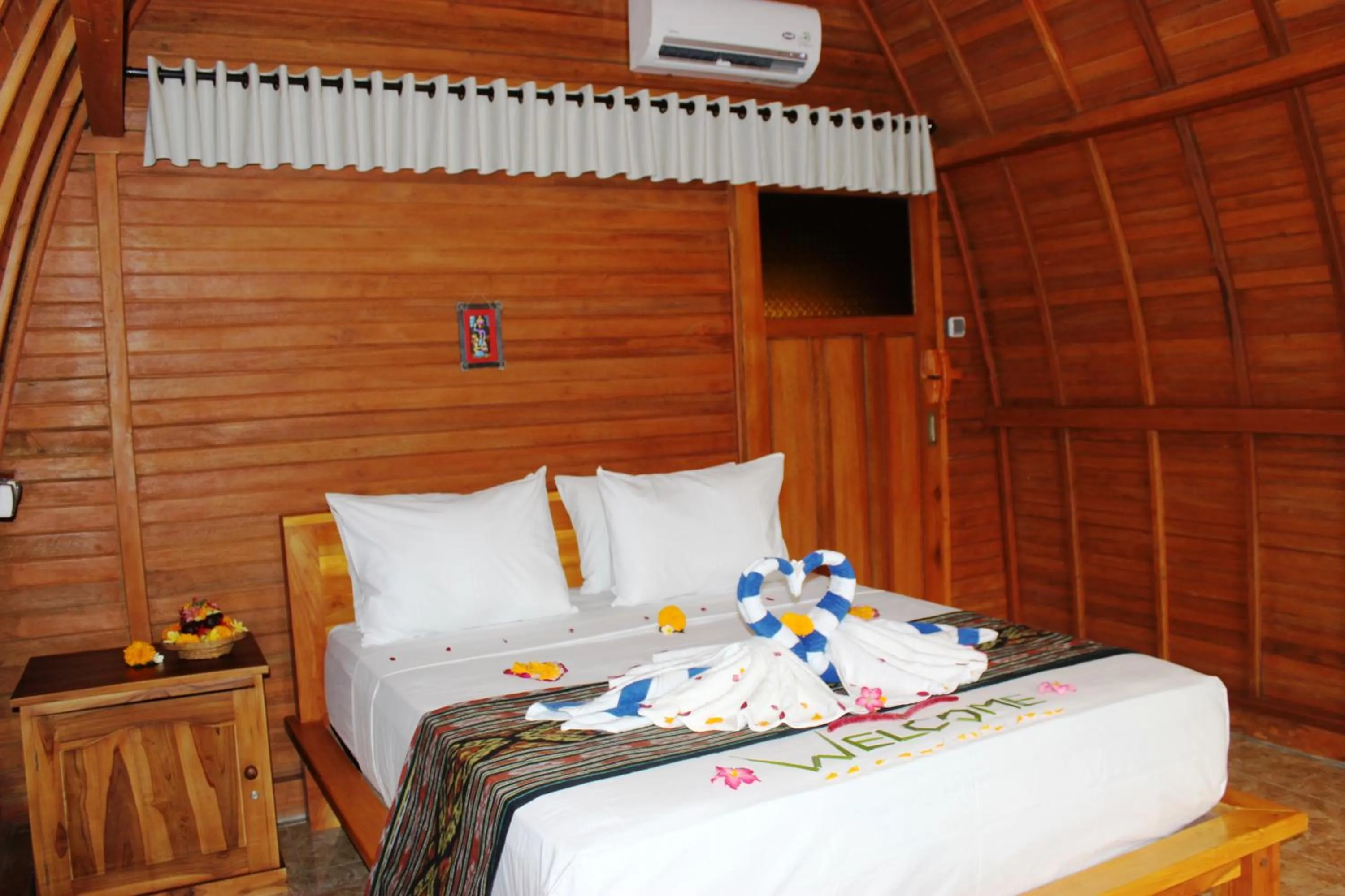 Bed in Kubu Padi Wooden House