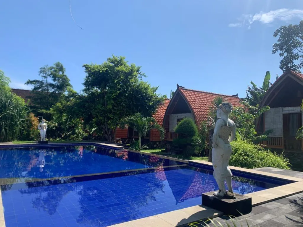 Pool view in Kubu Padi Wooden House