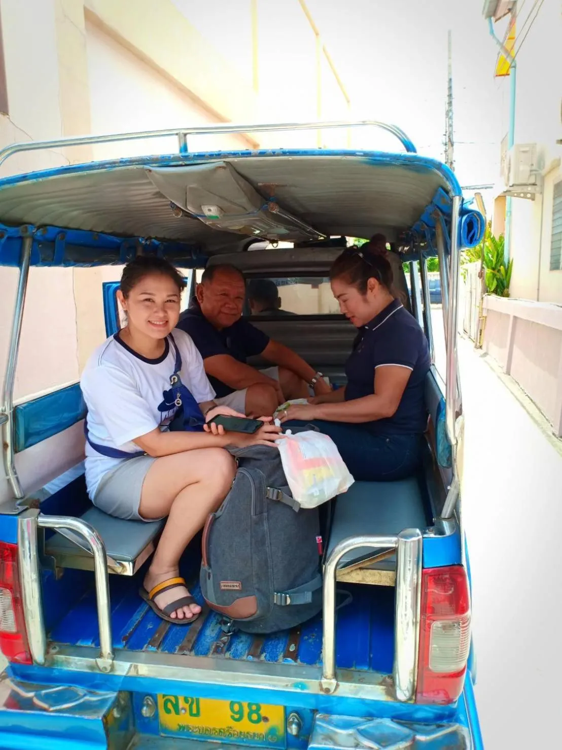group of guests in Siri Guesthouse