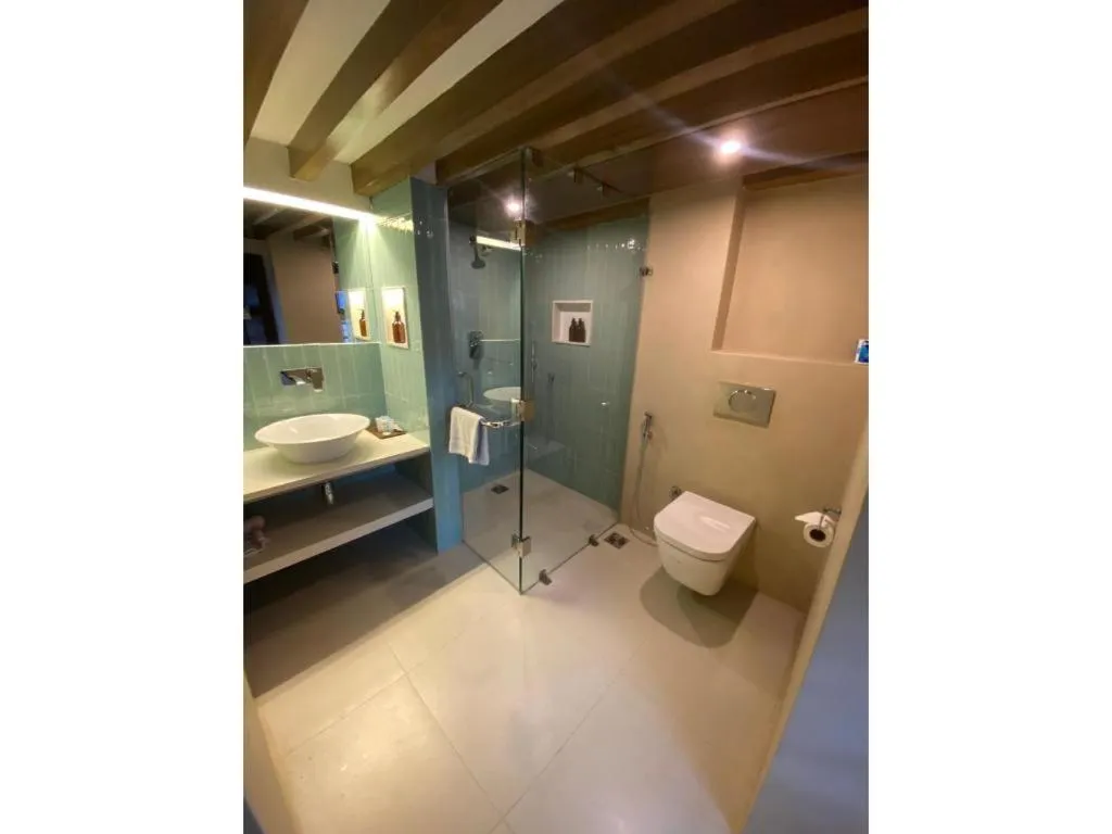 Bathroom in Hotel Thamel House - 6 km from Boudhanath Stupa, Kathmandu