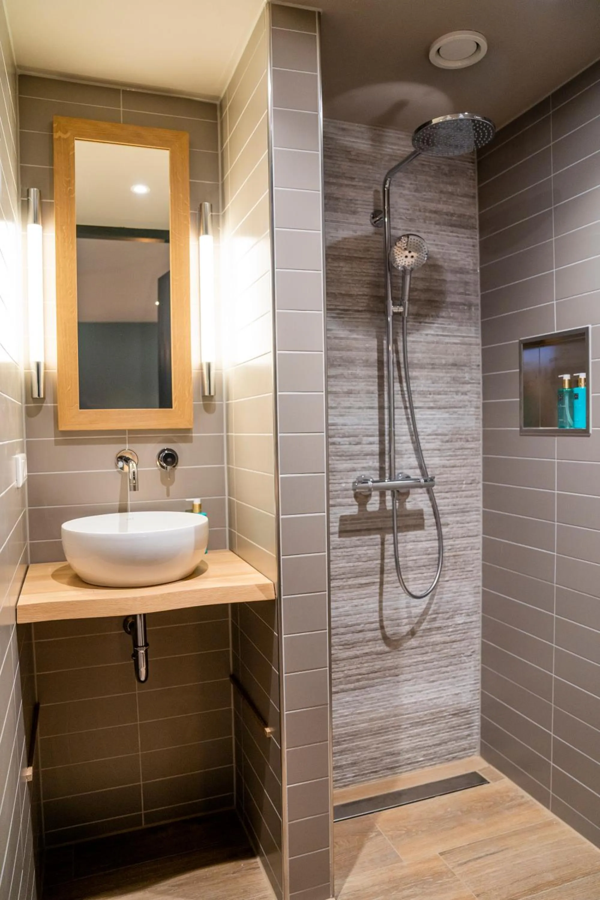 Bathroom in Just Texel Suites & Apartments