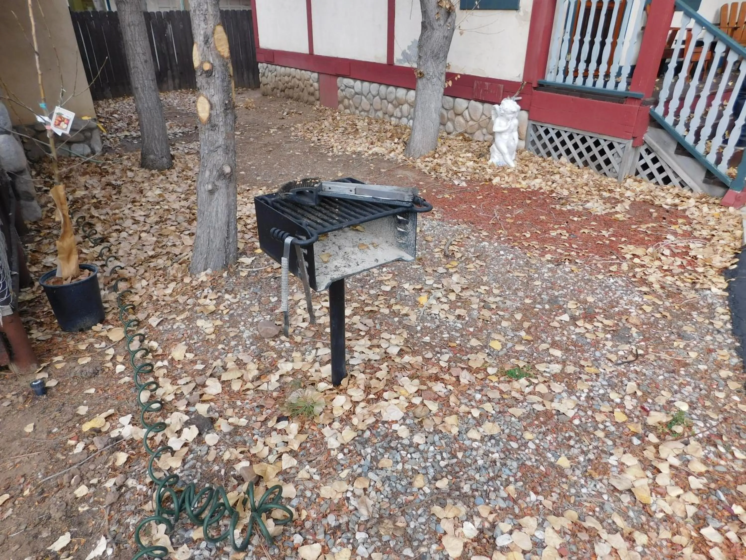 BBQ facilities in Castle Wood Theme Cottages- COUPLES ONLY